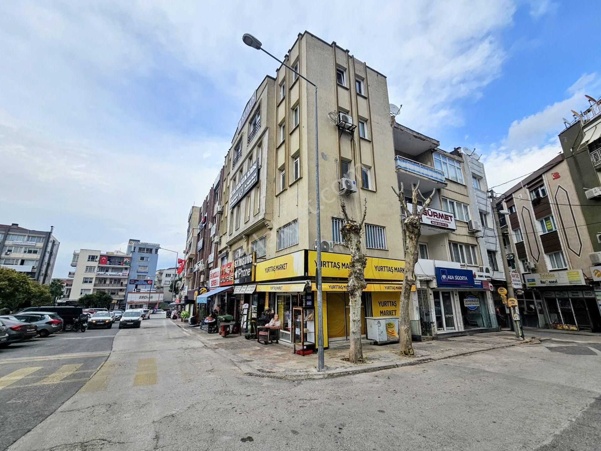 Bülent Ateşci'den 275 Sokak Üstünde Dükkan - Görsel 3