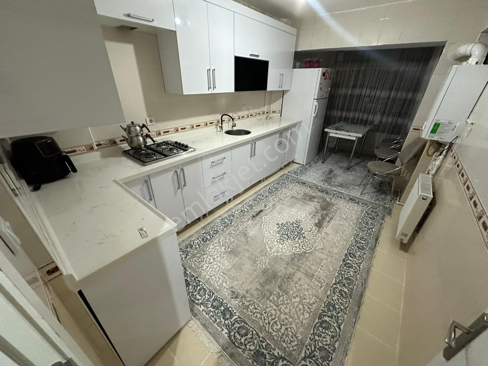 Hayal^den Malazgirt Mh^de Ara Katta Ön Cp. Geniş Full Yapılı Asansörlü 3+1 Daire - Görsel 2