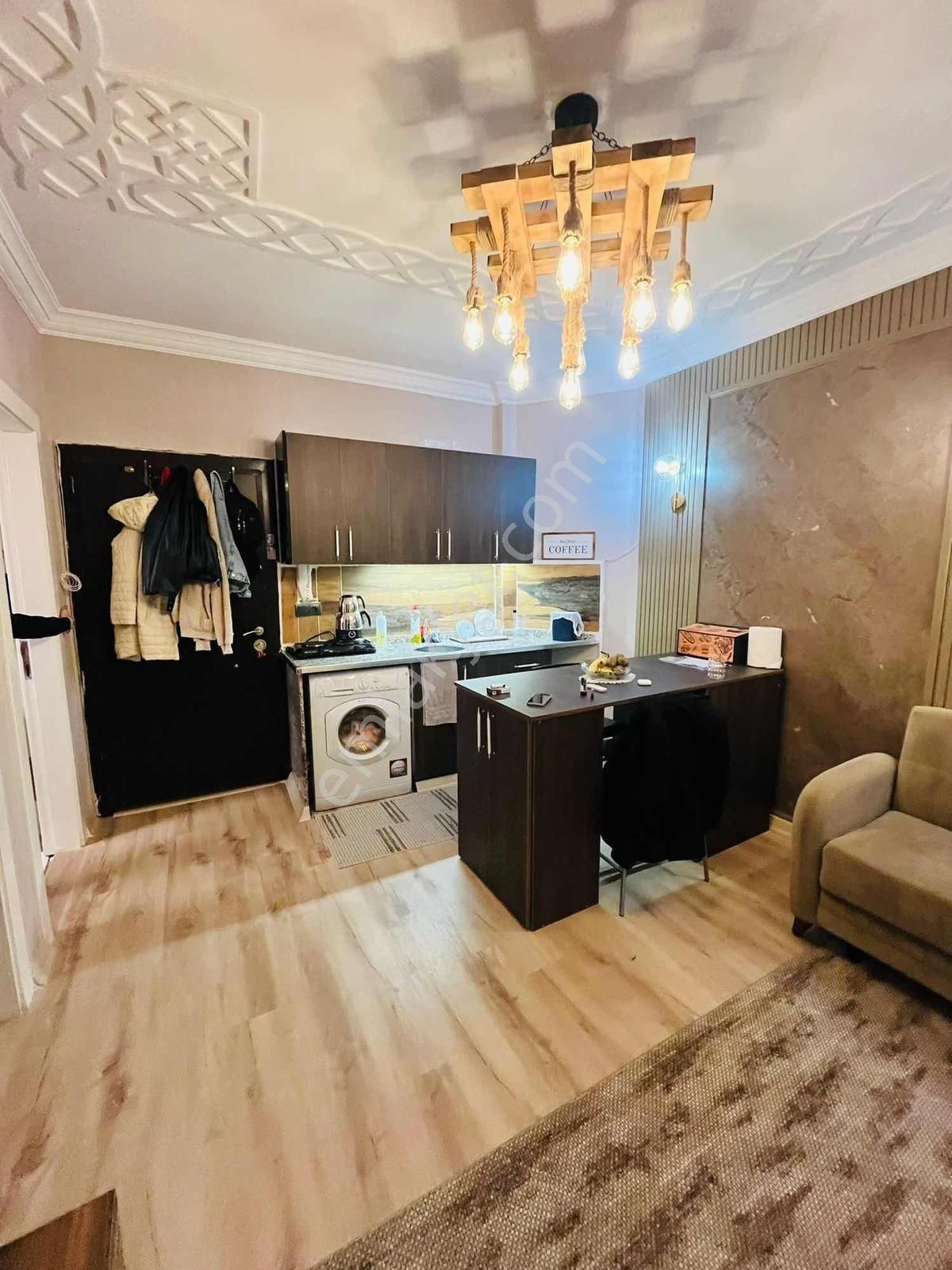 Uzaydan Binevlerde Acil Satılık Lüks Uyğun 1+1 Daire - Görsel 19