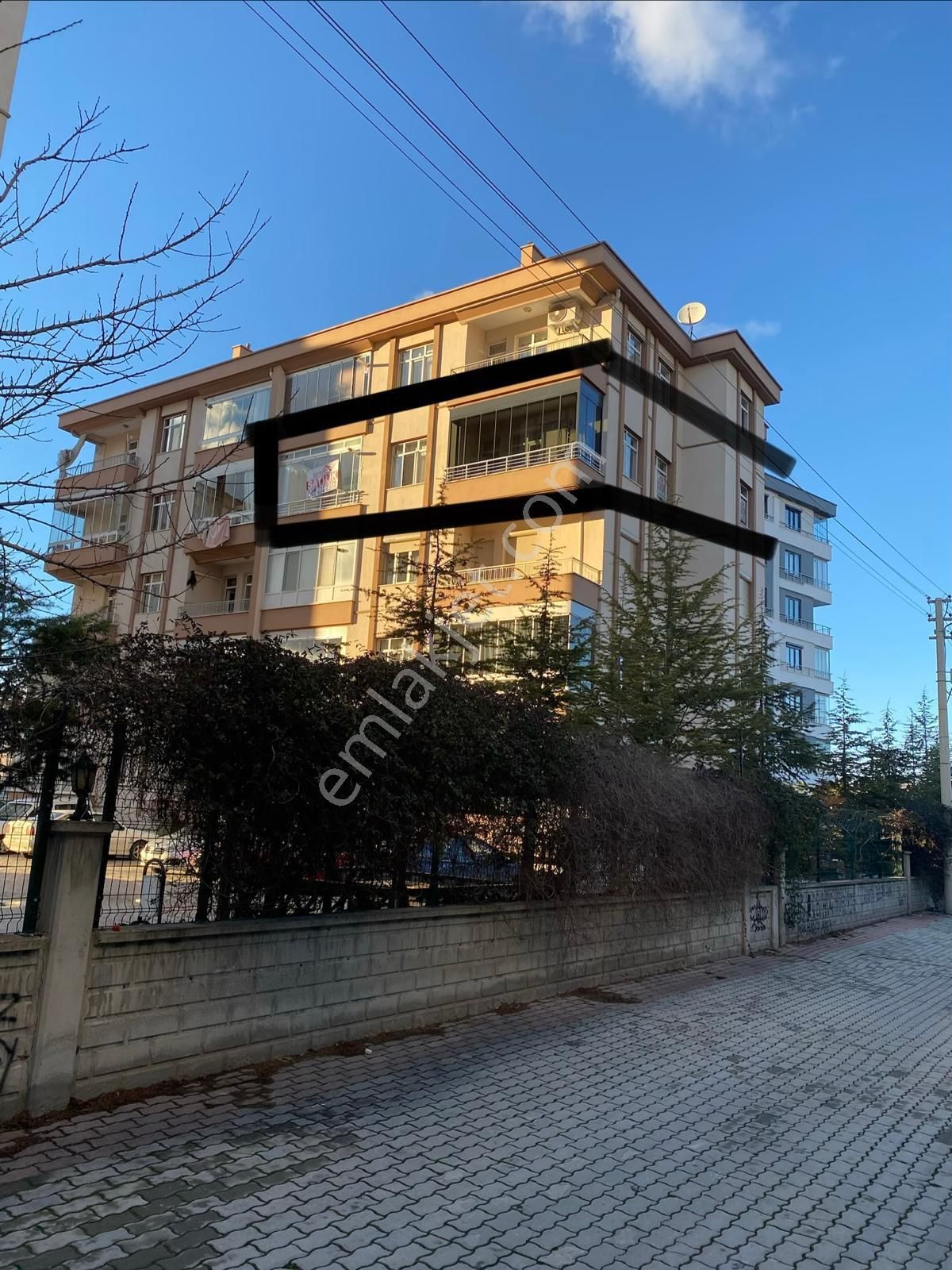 Sancak Mahallesi Sancak Tepe Parkı Karşısı 3+1 Satılık Arakat Bakımlı Daire