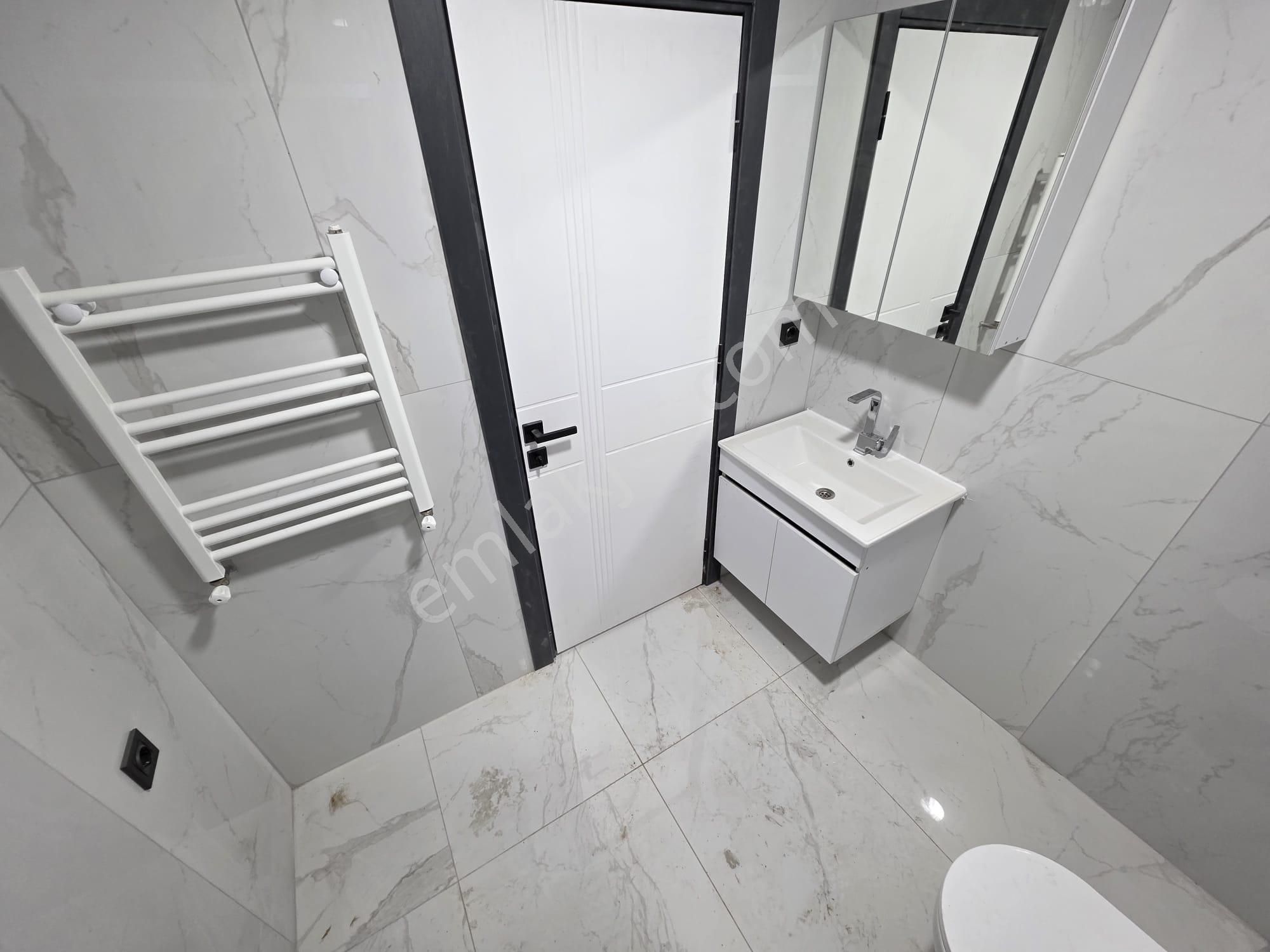 Bahçelievler Yayla Merkez Yakını Sıfır Binada Satılık 3+1 Daire - Görsel 16