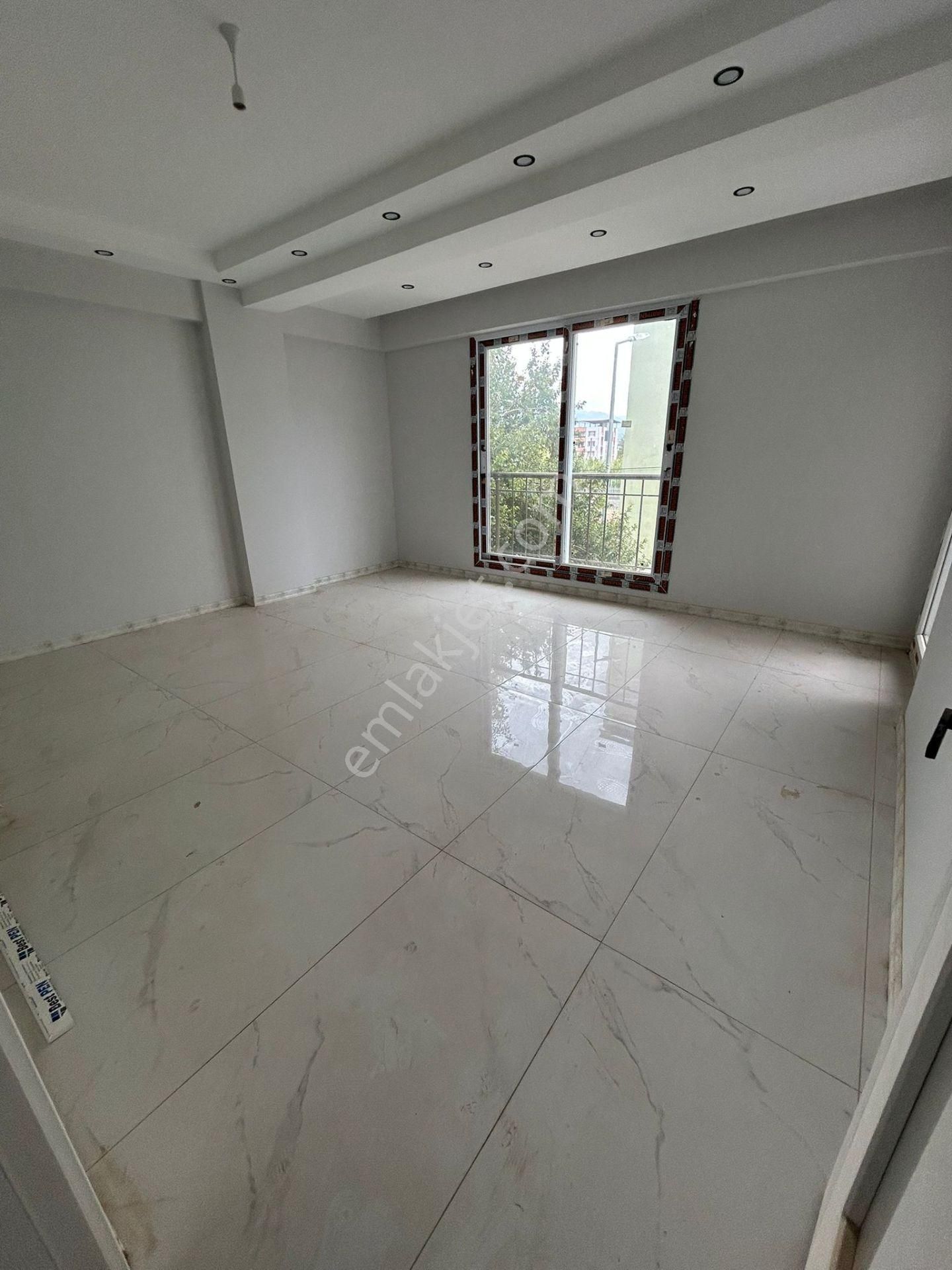 Tetik Emlak’tan Yeşil Mahallede Sıfır 3+1 Satılık Daire!