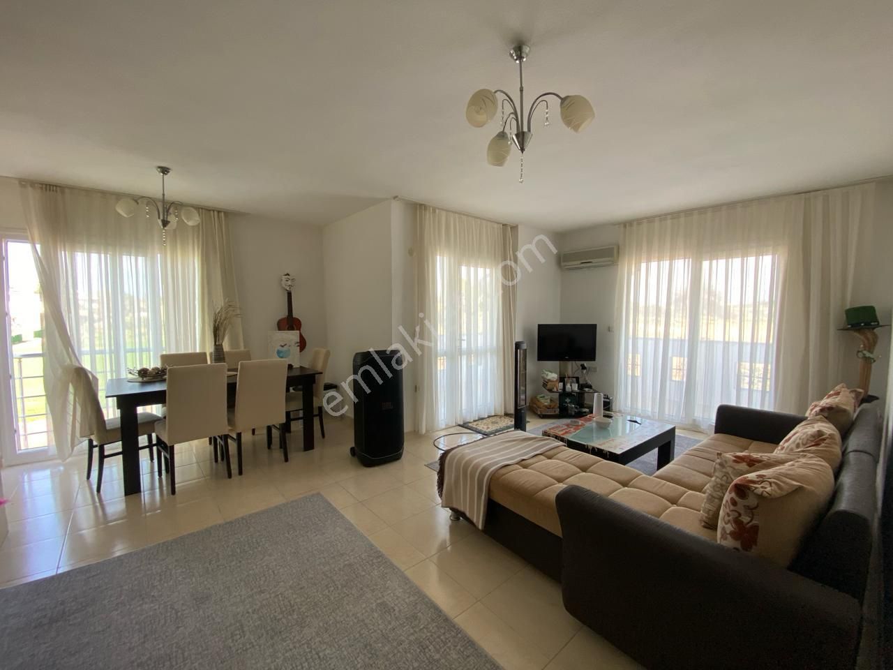 Efeler Mahallesi’nde Satılık 1+1 Eşyalı Havuzlu Ara Kat Daire Fiyat: 3.650.000 Tl - Görsel 19