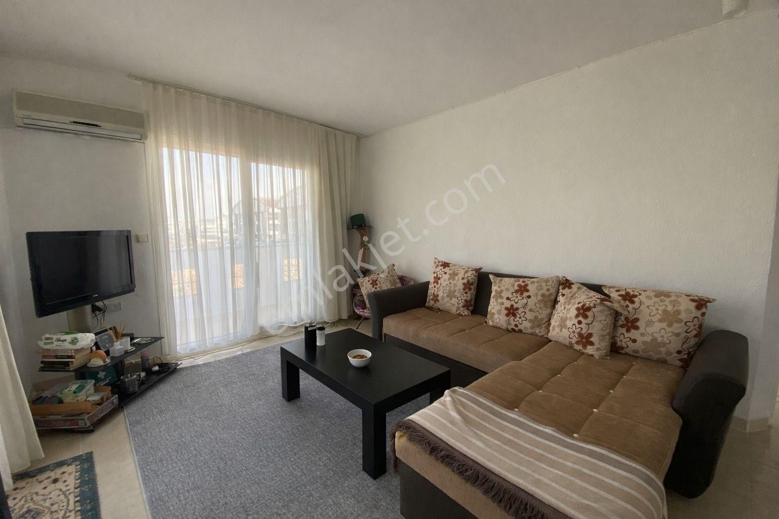 Efeler Mahallesi’nde Satılık 1+1 Eşyalı Havuzlu Ara Kat Daire Fiyat: 3.650.000 Tl - Görsel 8