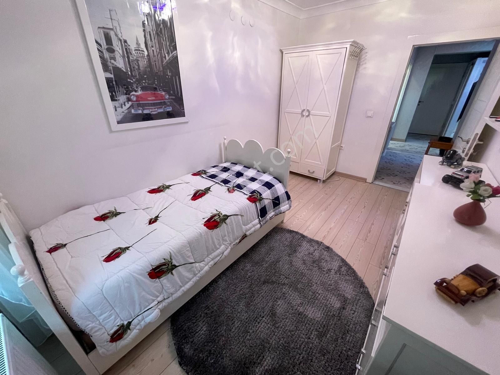 Kılıçsoy'dan Çambaşı Cad Üzeri Kat Konumunda Full Eşyalı 4+1 - Görsel 18