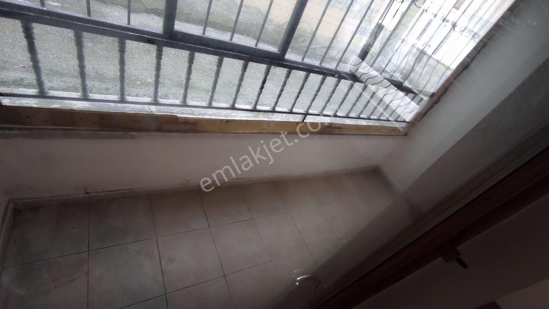 Kiralık*ufuktepe*pazarın Yanında*giriş*balkonlu*2+1*geniş*yapılı*daire* - Görsel 24