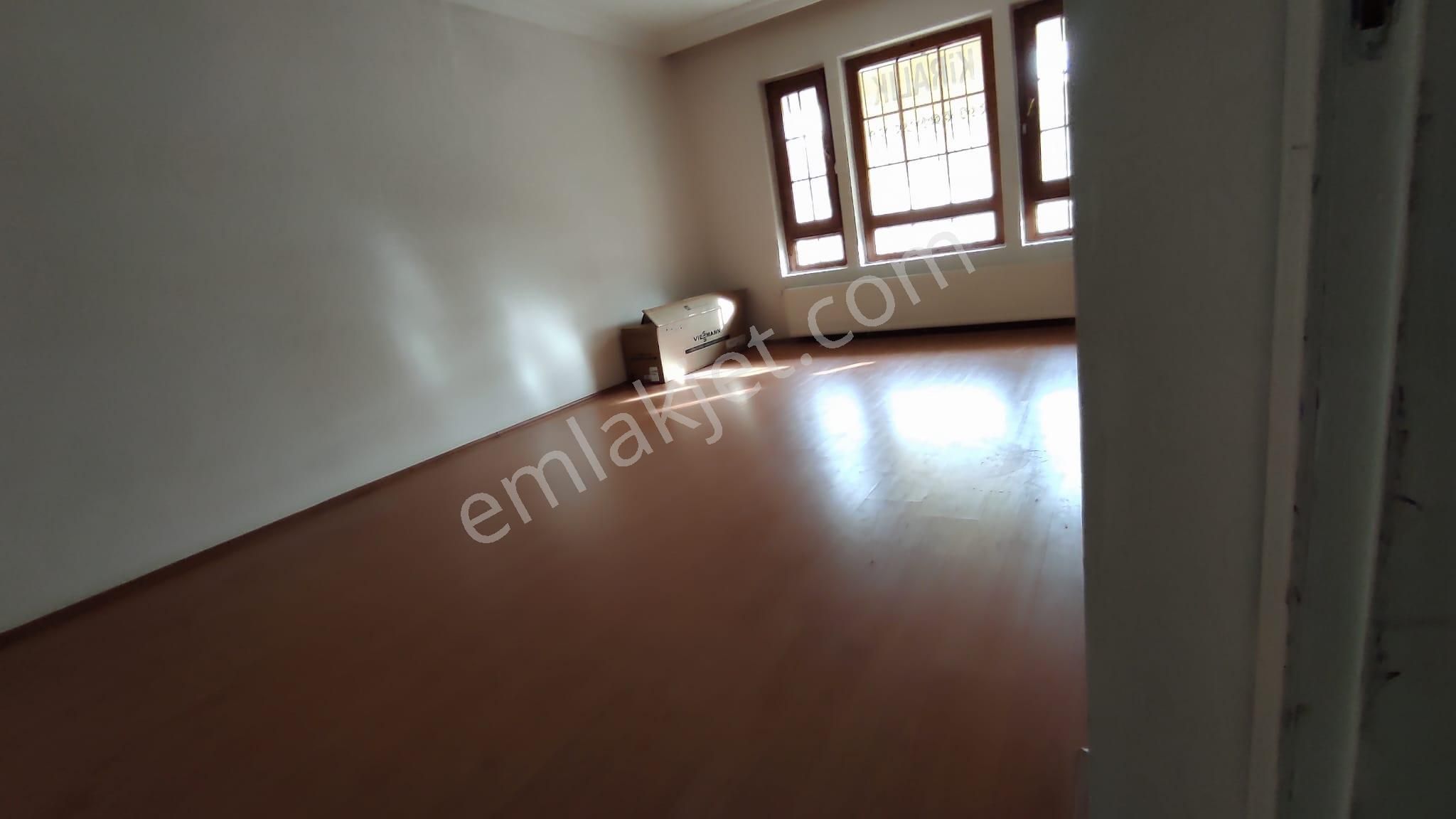 Kiralık*ufuktepe*pazarın Yanında*giriş*balkonlu*2+1*geniş*yapılı*daire* - Görsel 11