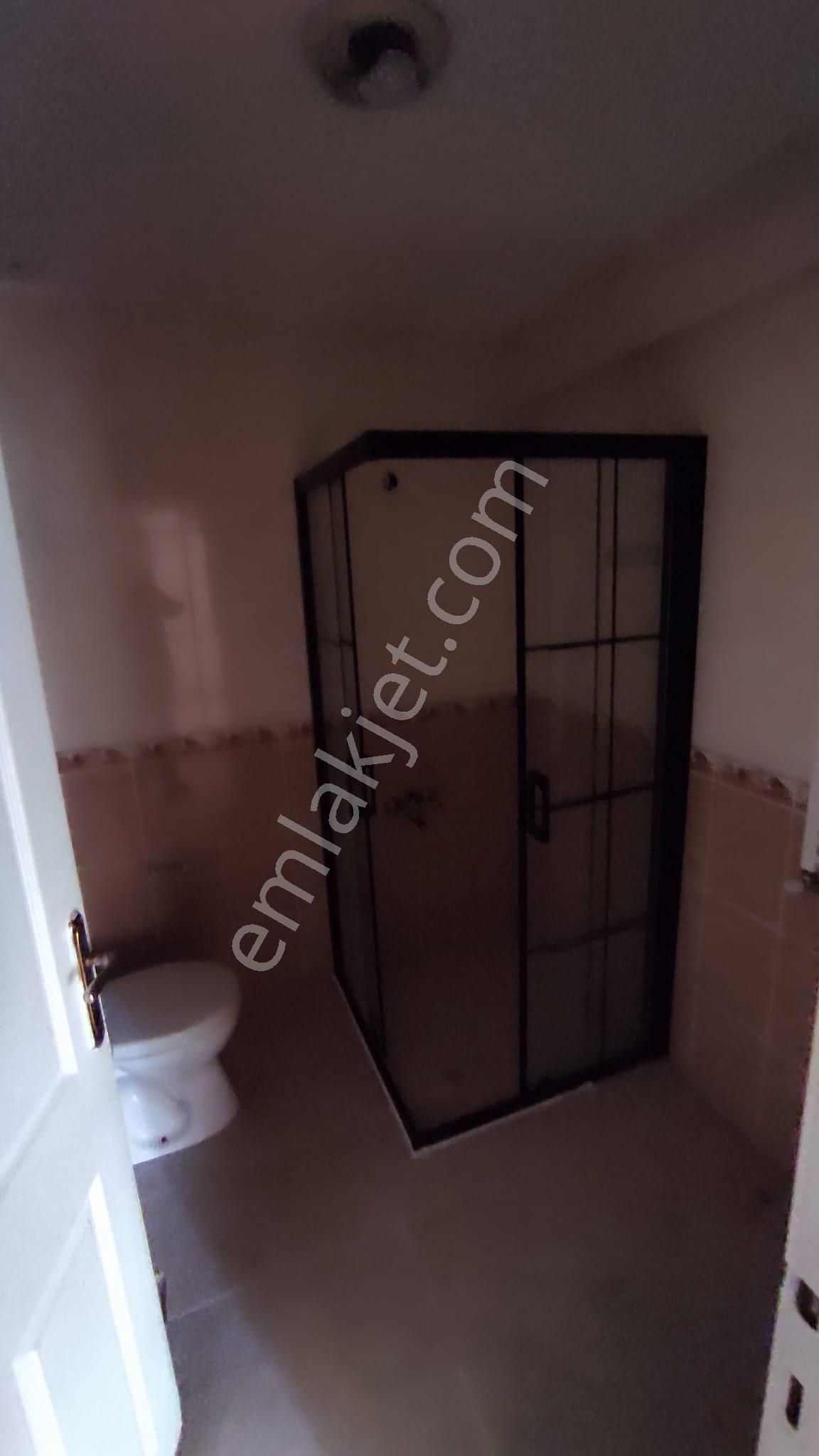 Kiralık*ufuktepe*pazarın Yanında*giriş*balkonlu*2+1*geniş*yapılı*daire* - Görsel 16