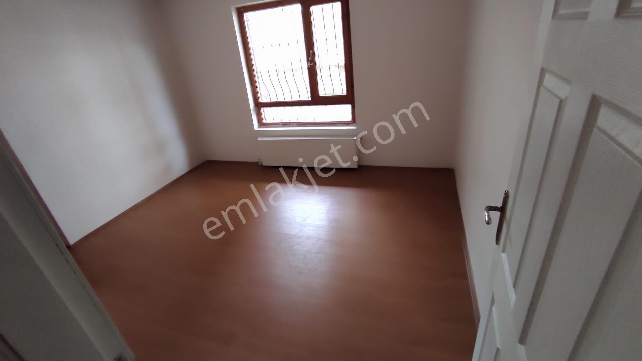 Kiralık*ufuktepe*pazarın Yanında*giriş*balkonlu*2+1*geniş*yapılı*daire* - Görsel 3