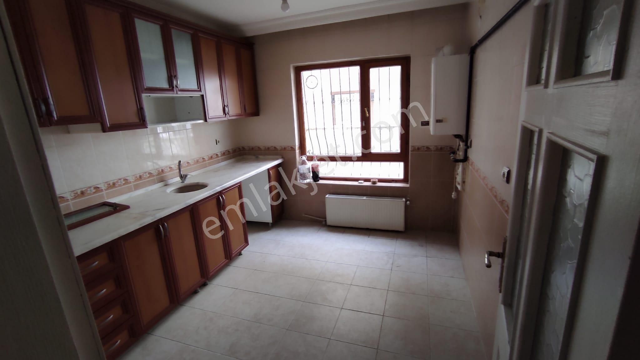 Kiralık*ufuktepe*pazarın Yanında*giriş*balkonlu*2+1*geniş*yapılı*daire* - Görsel 17