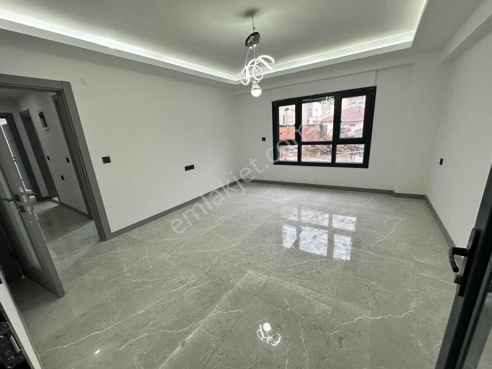 Torbalıda 2+1 Kapalı Mutfak Oturuma Hazır Daire