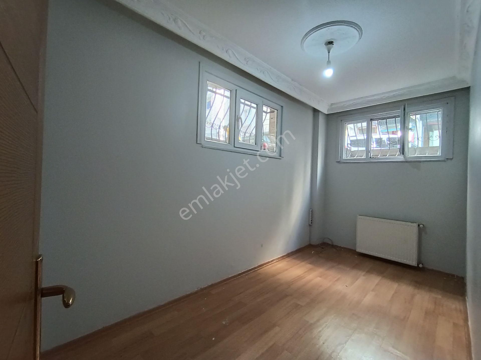 Yenibosna Zafer Mh 50m2 2+1 Kiralık Bahçekat