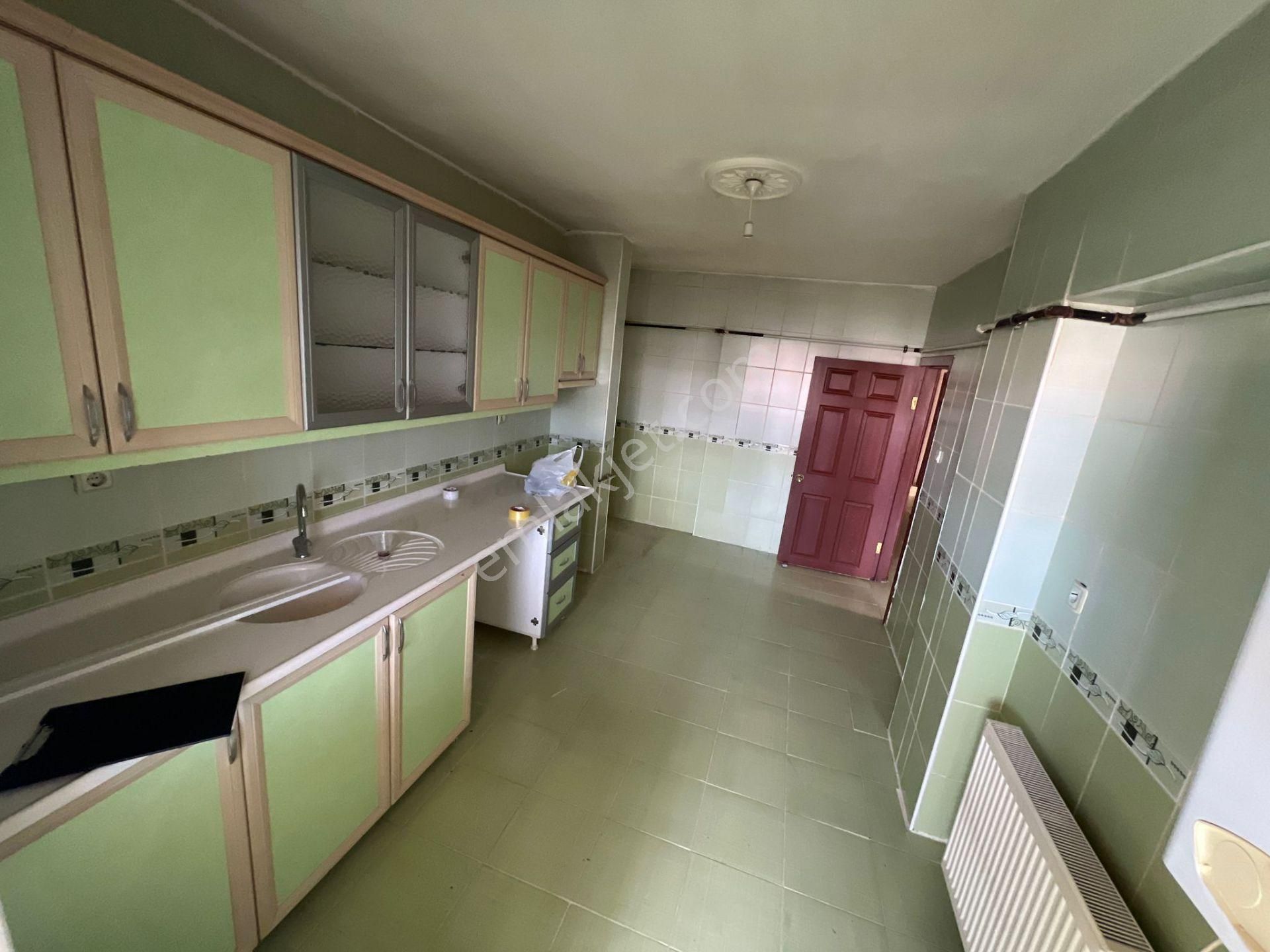 Sym'den Selçuklu Mh Ara Katta Asansörlü Yapılı 3+1daire!! - Görsel 2