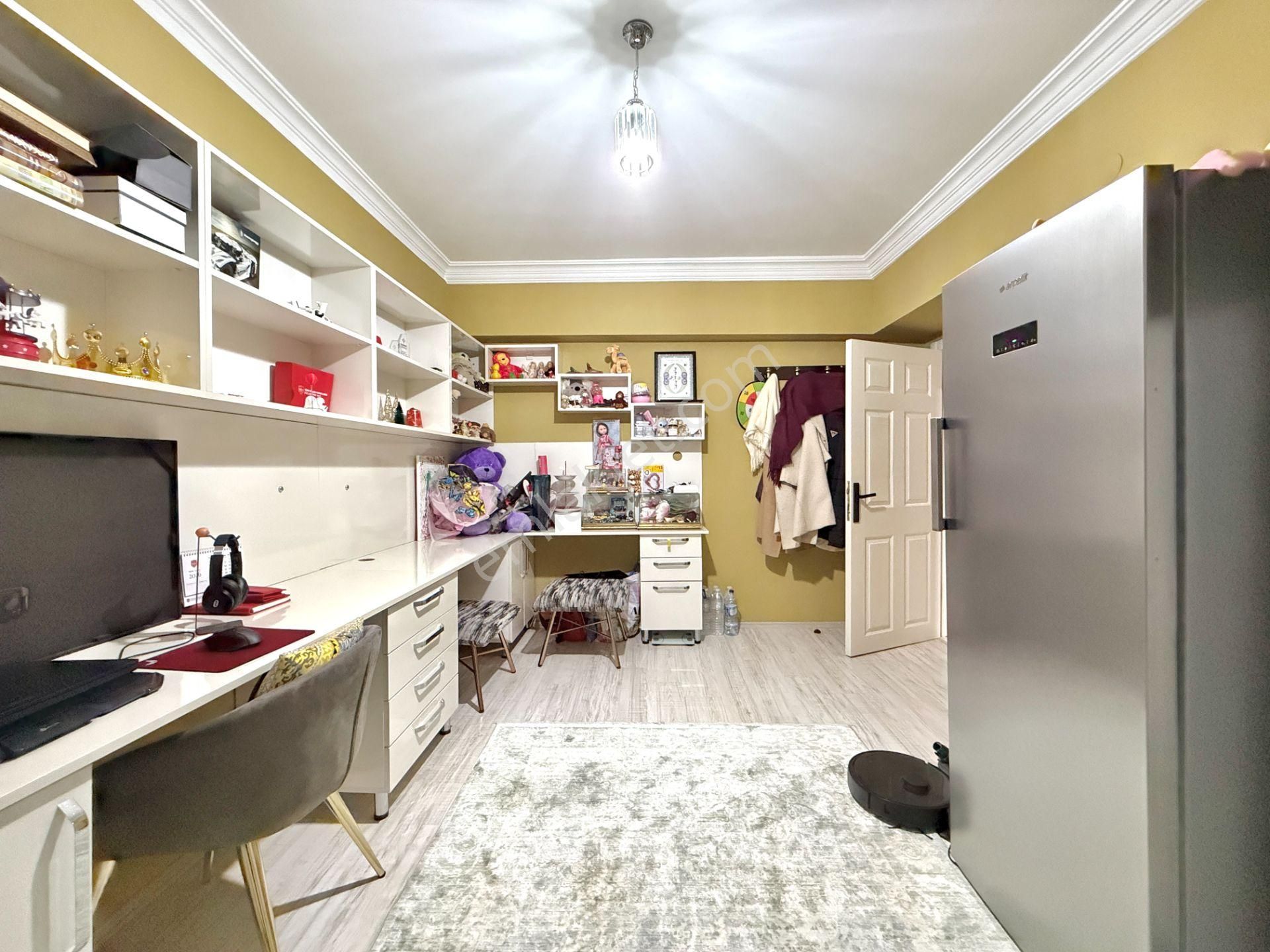 Kalecik Emlak'tan Önü Açık, Güney Full Yapılı 220m², Şömine, Jakuzi 5+1 - Görsel 17