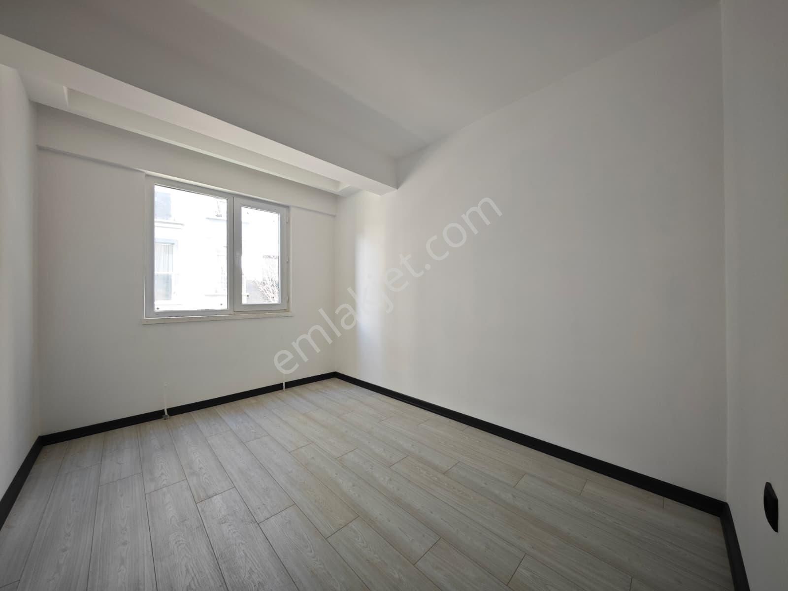 Karapürçek'te Ultra Lüks Yapılı 140 M2 3+1 2.katta Satılık Sıfır Daire !!! - Görsel 17