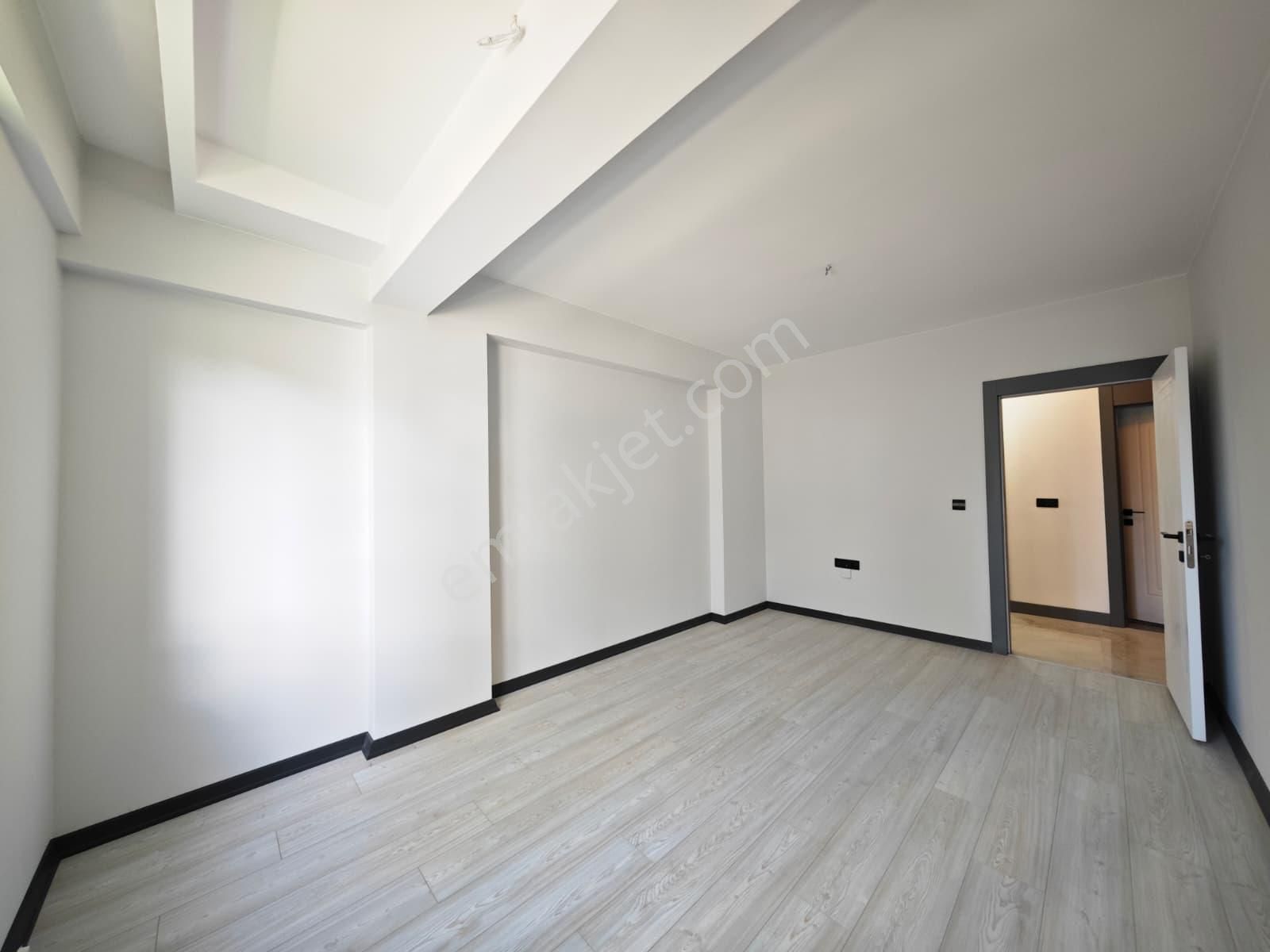 Karapürçek'te Ultra Lüks Yapılı 140 M2 3+1 2.katta Satılık Sıfır Daire !!! - Görsel 19