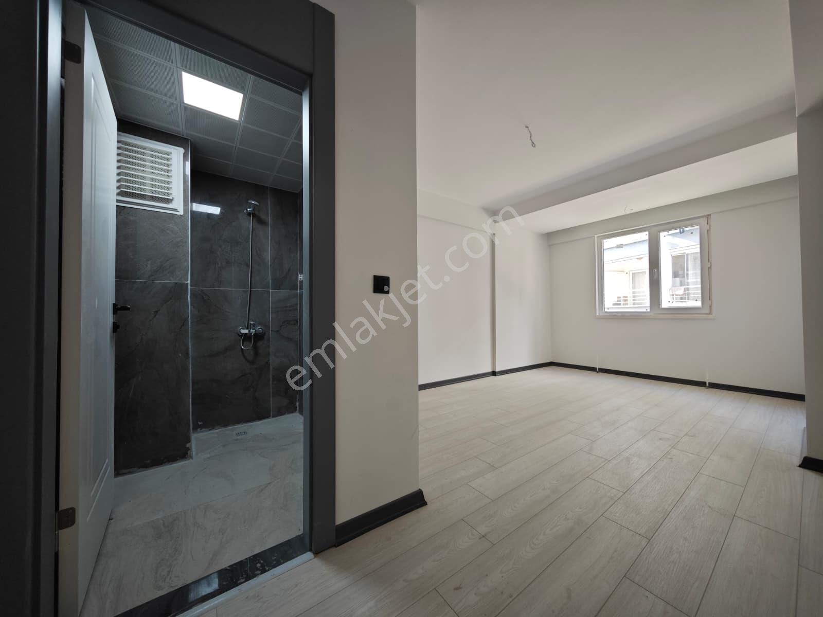 Karapürçek'te Ultra Lüks Yapılı 140 M2 3+1 2.katta Satılık Sıfır Daire !!! - Görsel 12