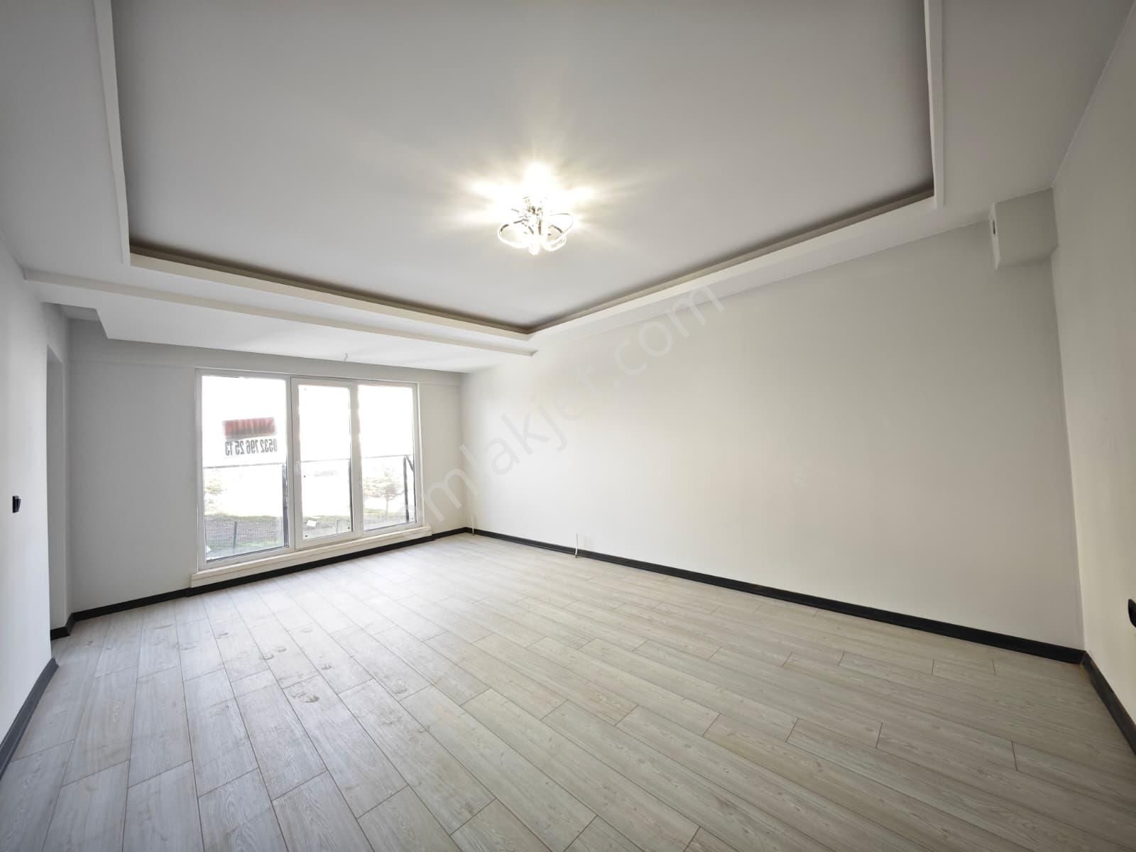 Karapürçek'te Ultra Lüks Yapılı 140 M2 3+1 2.katta Satılık Sıfır Daire !!! - Görsel 10