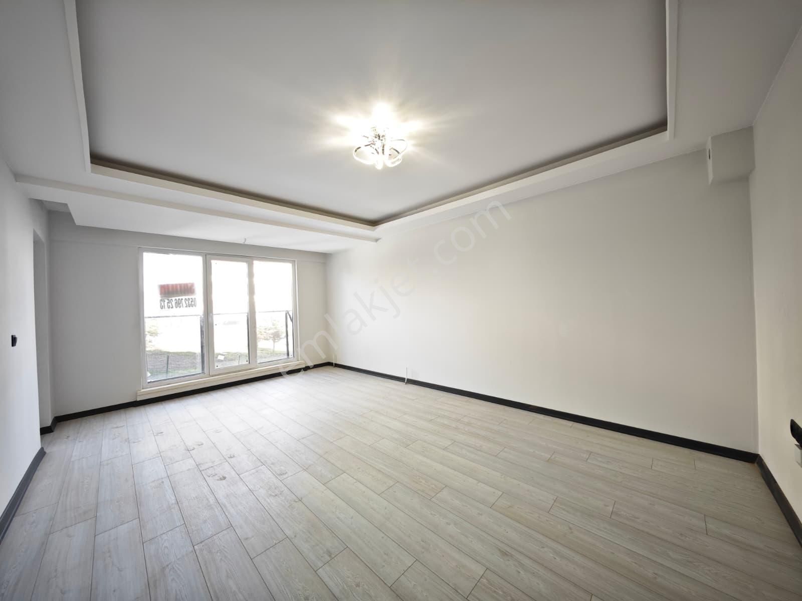 Karapürçek'te Ultra Lüks Yapılı 140 M2 3+1 2.katta Satılık Sıfır Daire !!! - Görsel 7