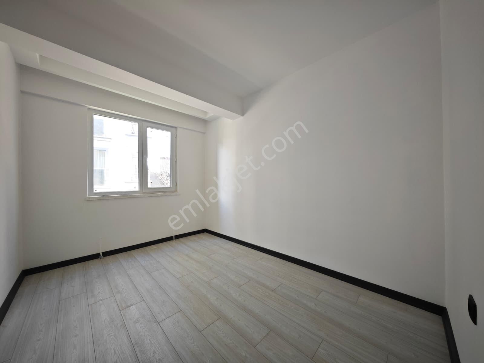 Karapürçek'te Ultra Lüks Yapılı 140 M2 3+1 2.katta Satılık Sıfır Daire !!! - Görsel 16