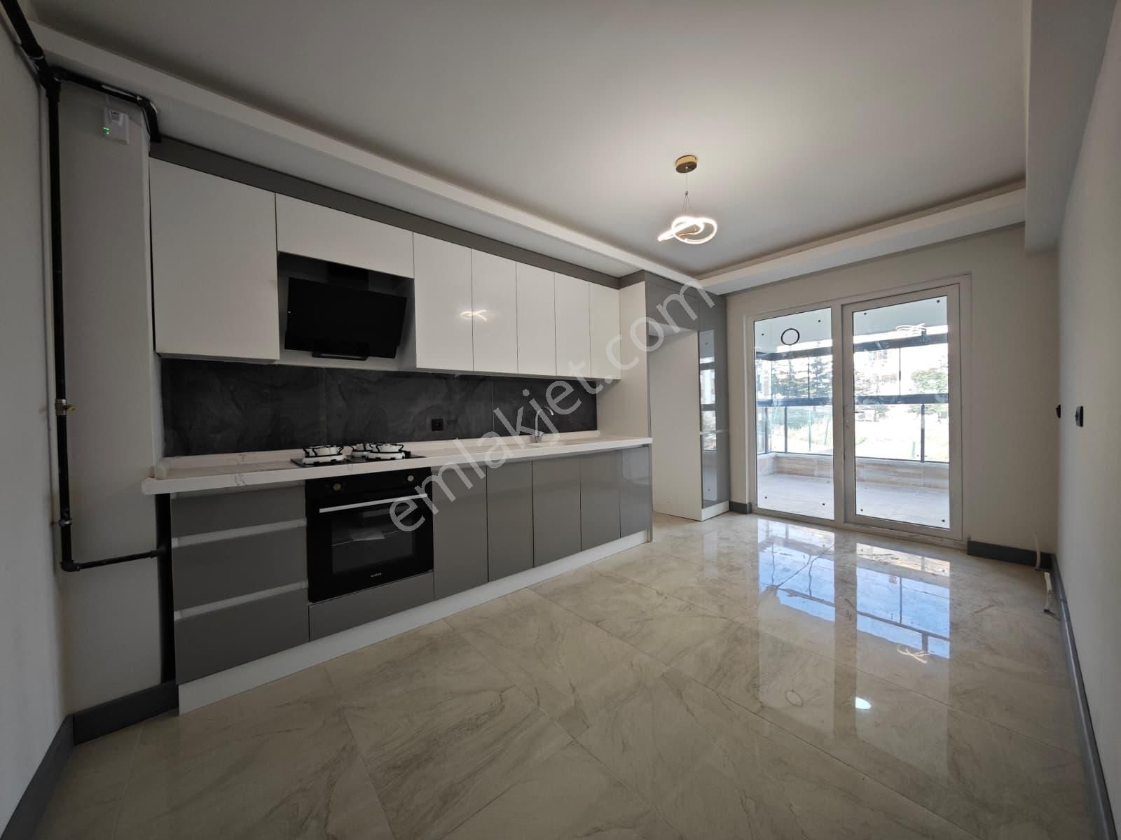 Karapürçek'te Ultra Lüks Yapılı 140 M2 3+1 2.katta Satılık Sıfır Daire !!!