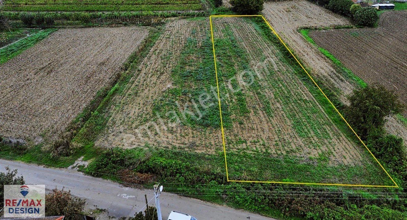 Remax Desıgn Adapazarı Çökekler'de İmarlı Satılık Arsa - Görsel 2