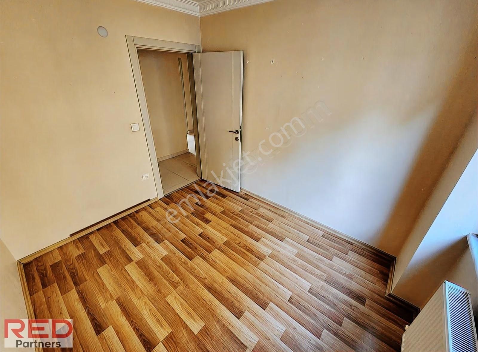 Tuzla İstasyon Kiralık 3+1 Daire Ara Kat Köşe Şenol Kara - Görsel 15