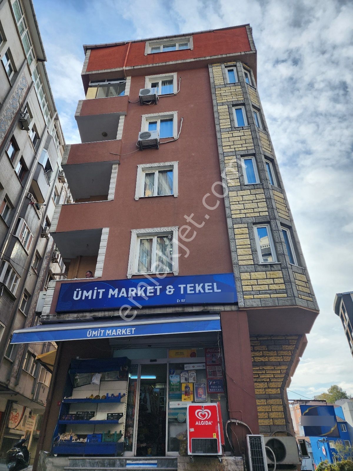 Sonton Gayrimenkul'den 19 Mayıs Caddesinde 2+1 Hisseli Satılık Daire