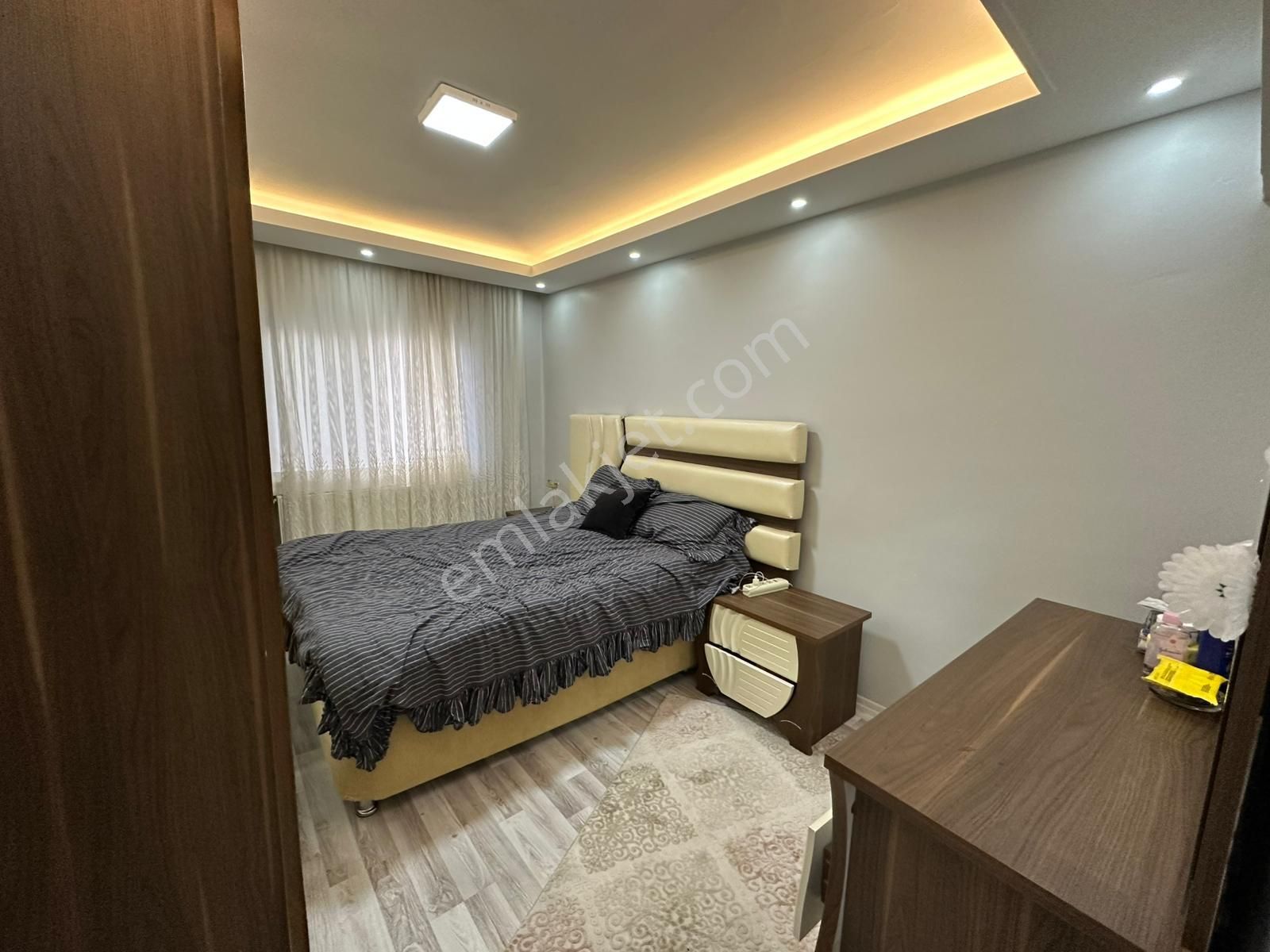 Nam-ak Emlak'tan Güney Cephe Kilerli İçi Full Yapılı Katta 3+1 Daire - Görsel 21