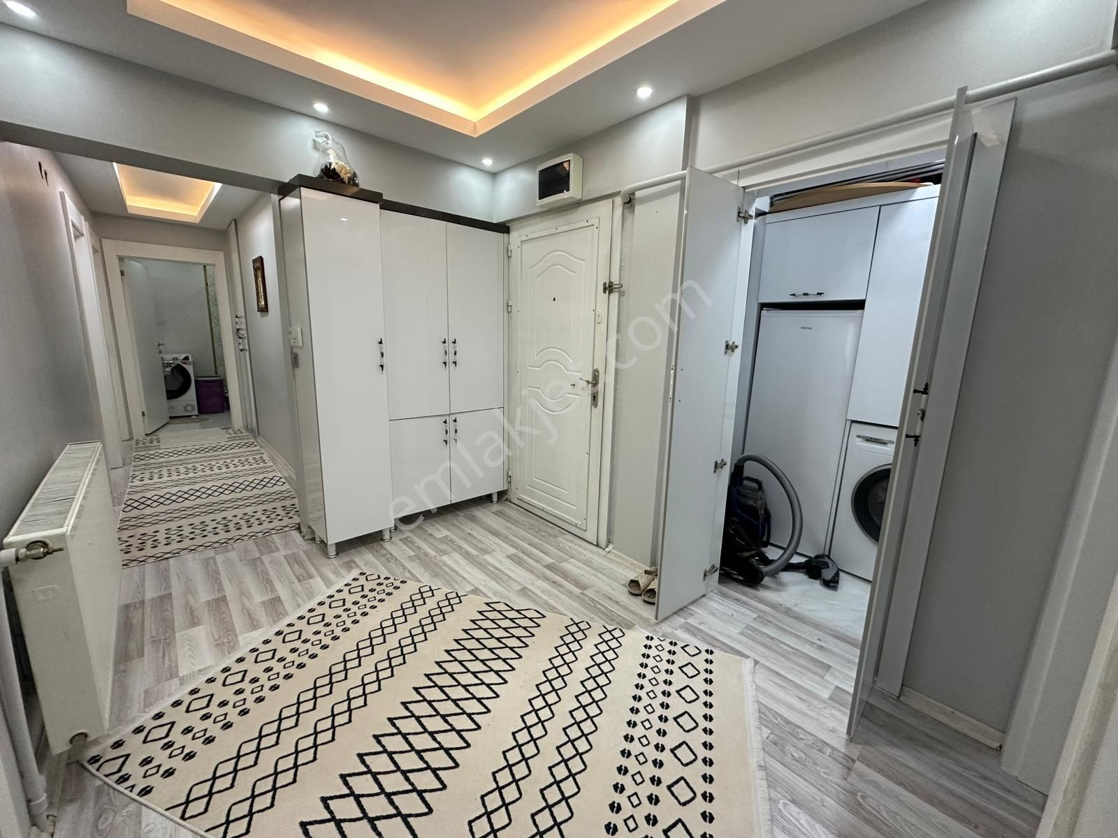 Nam-ak Emlak'tan Güney Cephe Kilerli İçi Full Yapılı Katta 3+1 Daire - Görsel 32