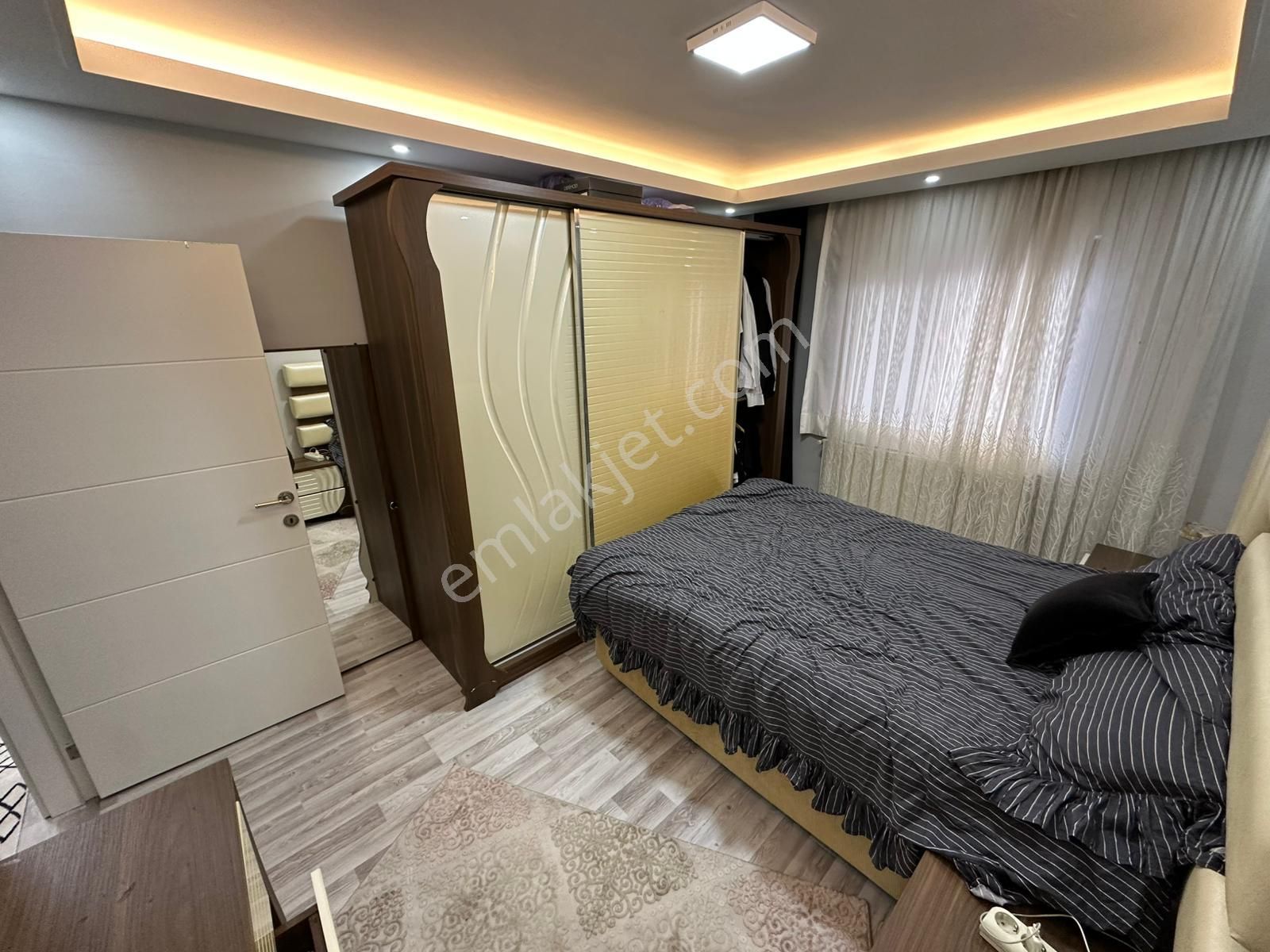 Nam-ak Emlak'tan Güney Cephe Kilerli İçi Full Yapılı Katta 3+1 Daire - Görsel 23