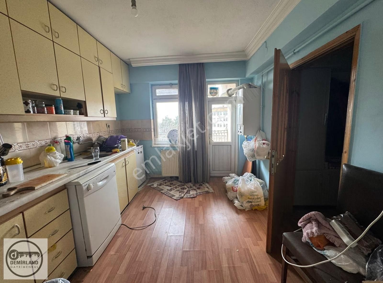 Demirland'dan Satılık Fatih Mahallesi'nde 2+1 Geniş Daire - Görsel 13