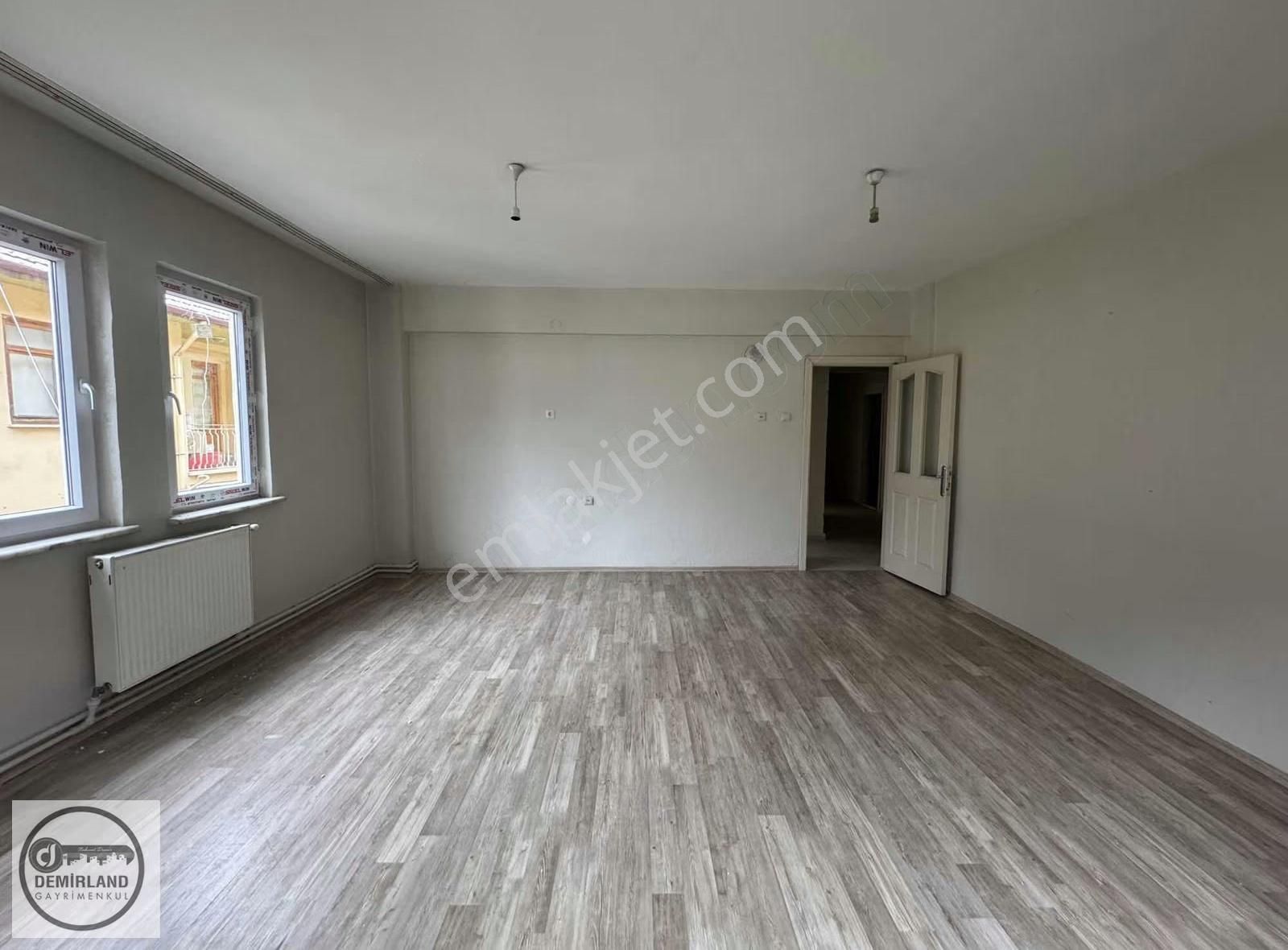 Demirland'dan Kiralık Merkez'de Arakat 3+1 Daire - Görsel 2