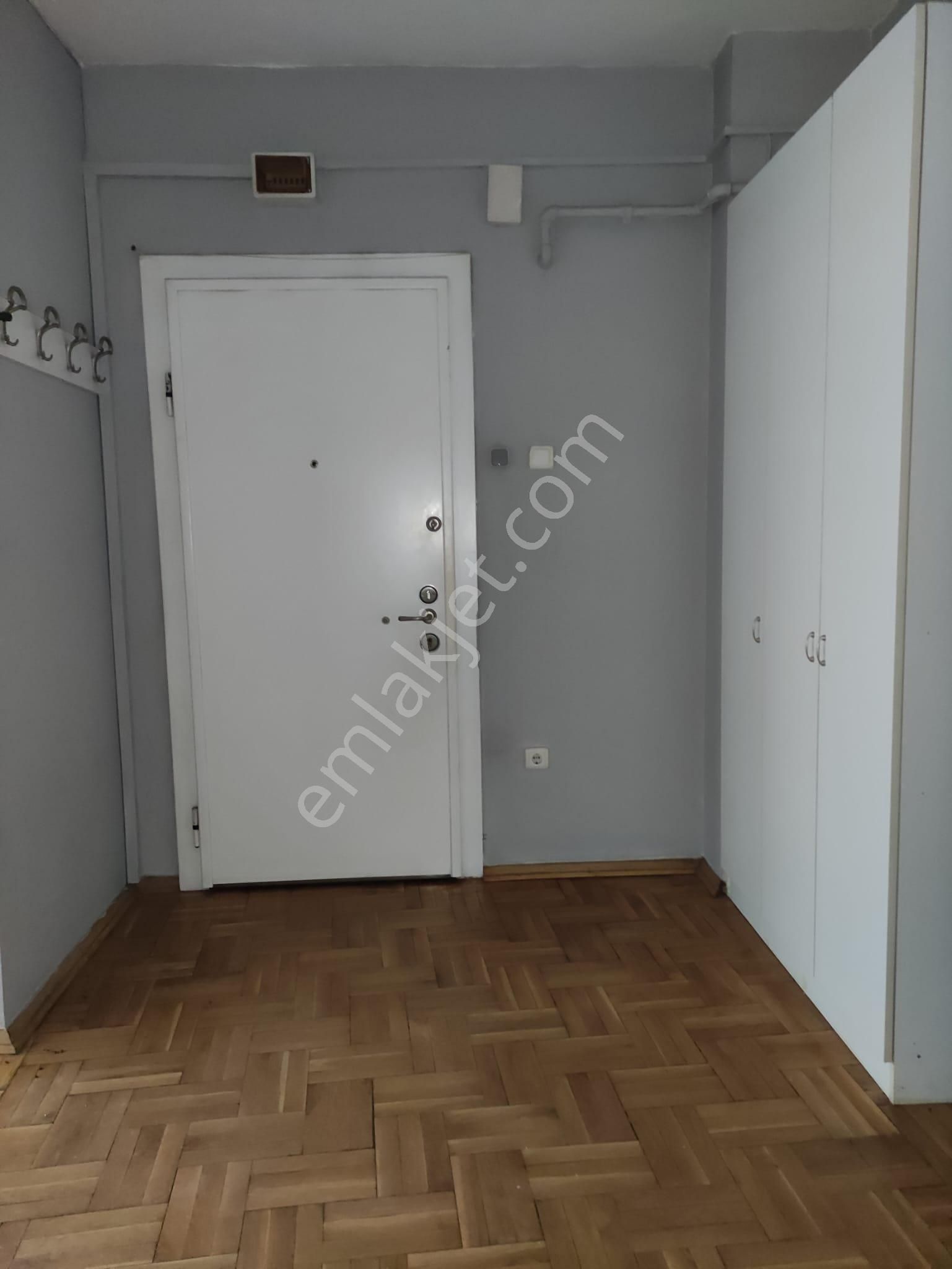 Burç Emlaktan Beşiktaş Cadde Paraleli Homofise Uygun 1+l Salon Kombili 65 M2 Yüksek Giriş - Görsel 5