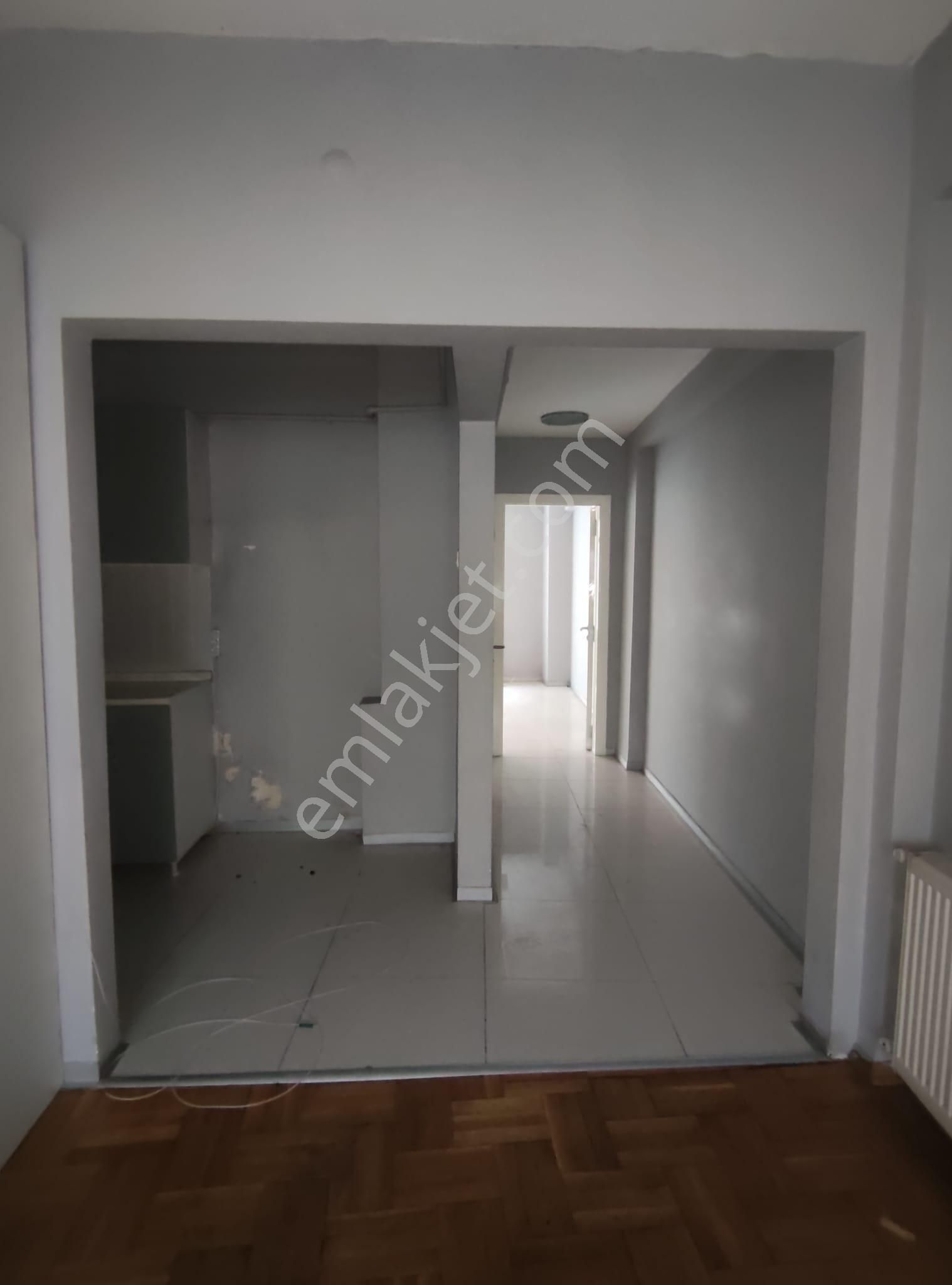 Burç Emlaktan Beşiktaş Cadde Paraleli Homofise Uygun 1+l Salon Kombili 65 M2 Yüksek Giriş - Görsel 7