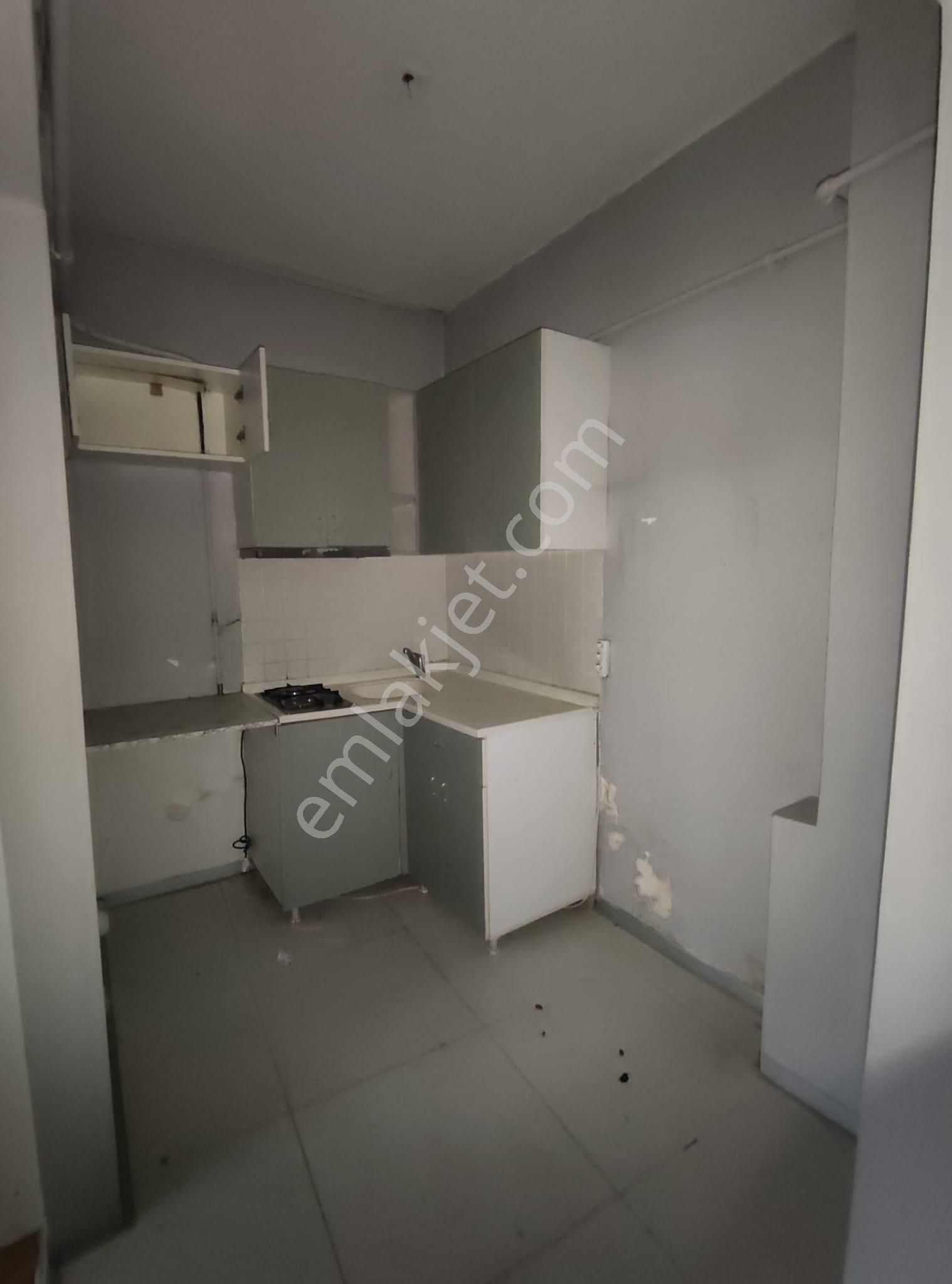 Burç Emlaktan Beşiktaş Cadde Paraleli Homofise Uygun 1+l Salon Kombili 65 M2 Yüksek Giriş - Görsel 9