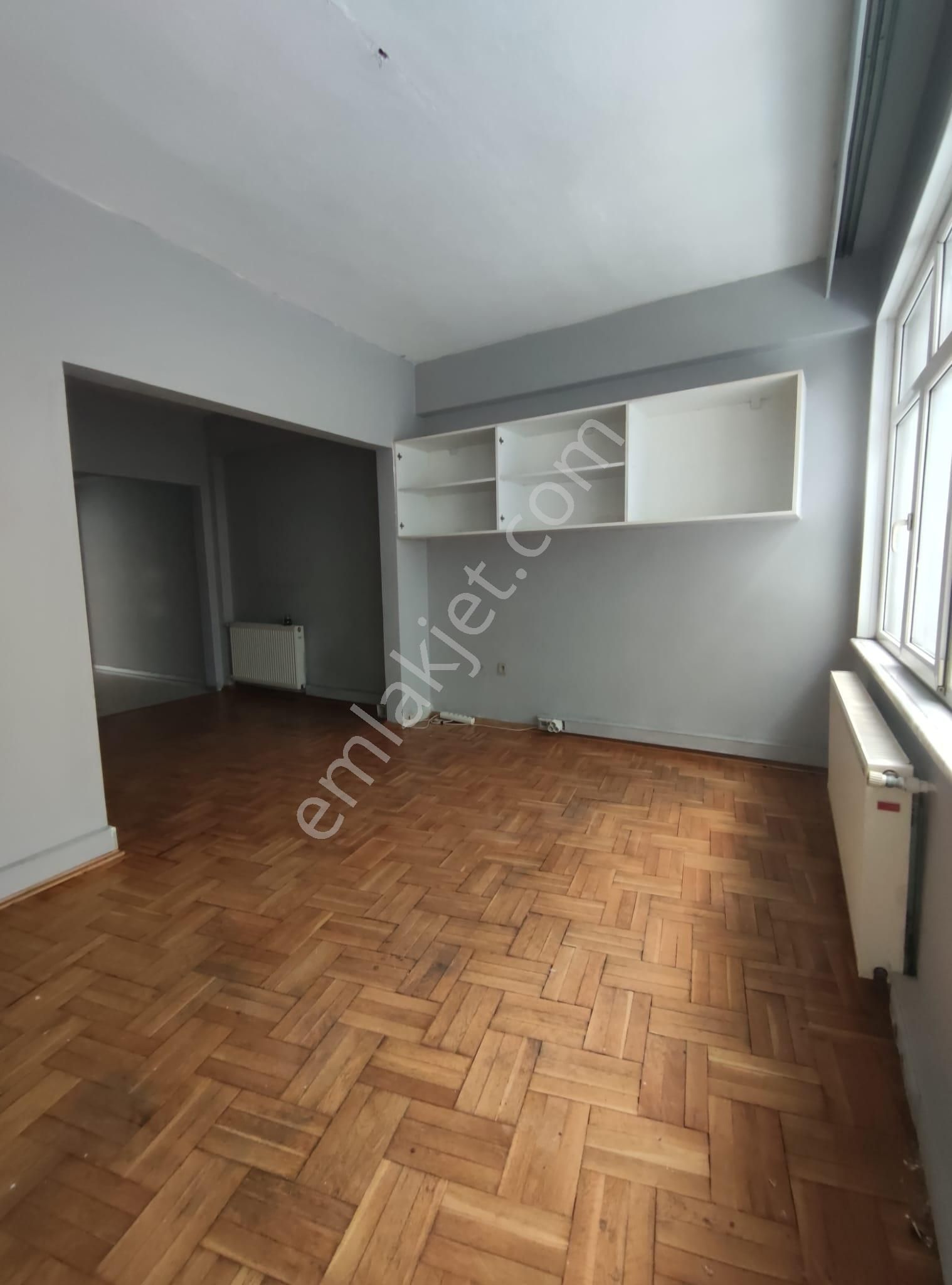 Burç Emlaktan Beşiktaş Cadde Paraleli Homofise Uygun 1+l Salon Kombili 65 M2 Yüksek Giriş - Görsel 3