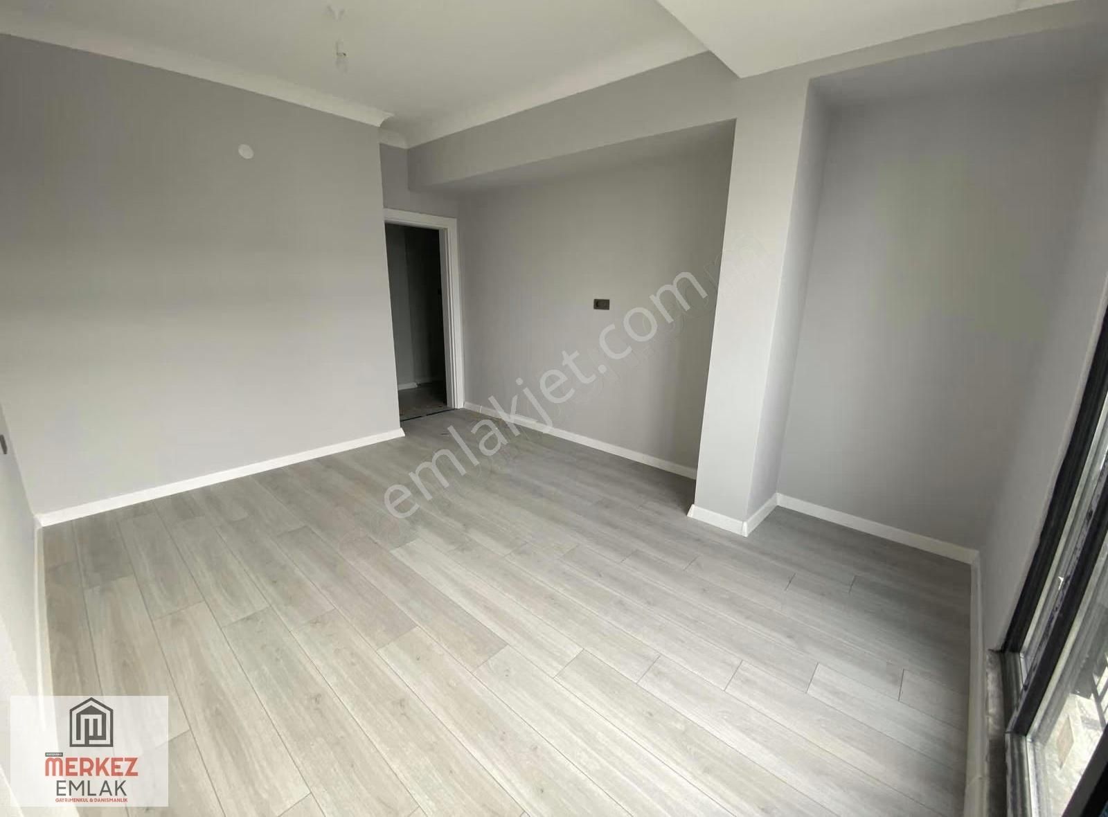 Başiskele Yeşilyurt Mah. 2+1 Satılık Arakat Daire - Görsel 12