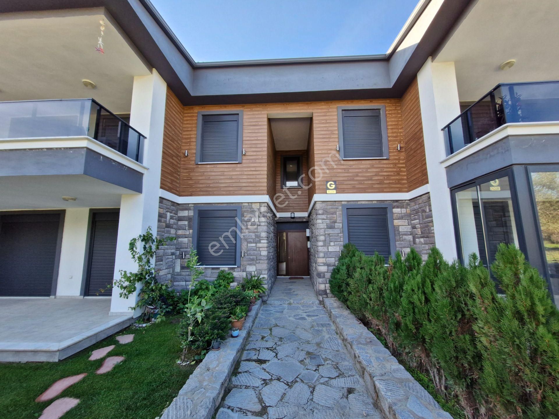 Güre'de Denize Yakın Havuzlu Sitede Satılık Bahçeli 2+1 Daire - Görsel 5