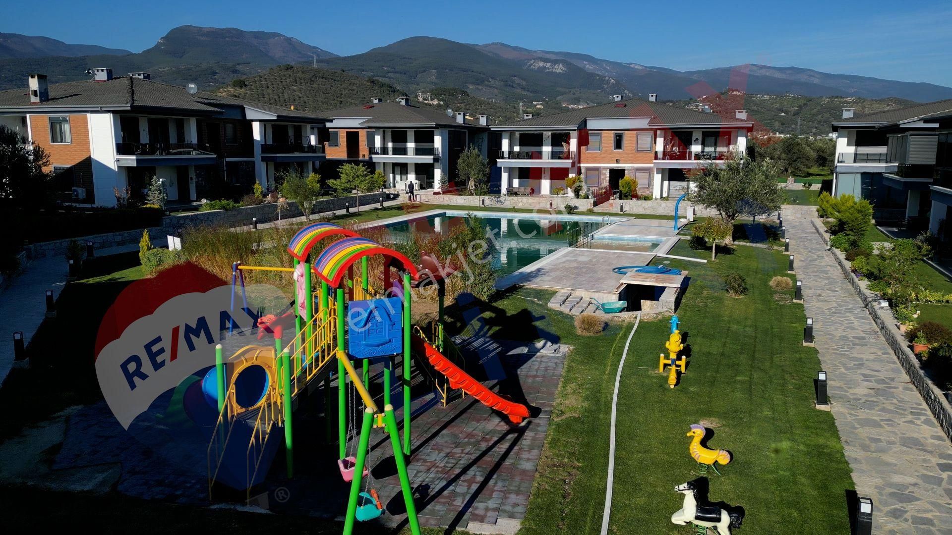 Güre'de Denize Yakın Havuzlu Sitede Satılık Bahçeli 2+1 Daire - Görsel 25