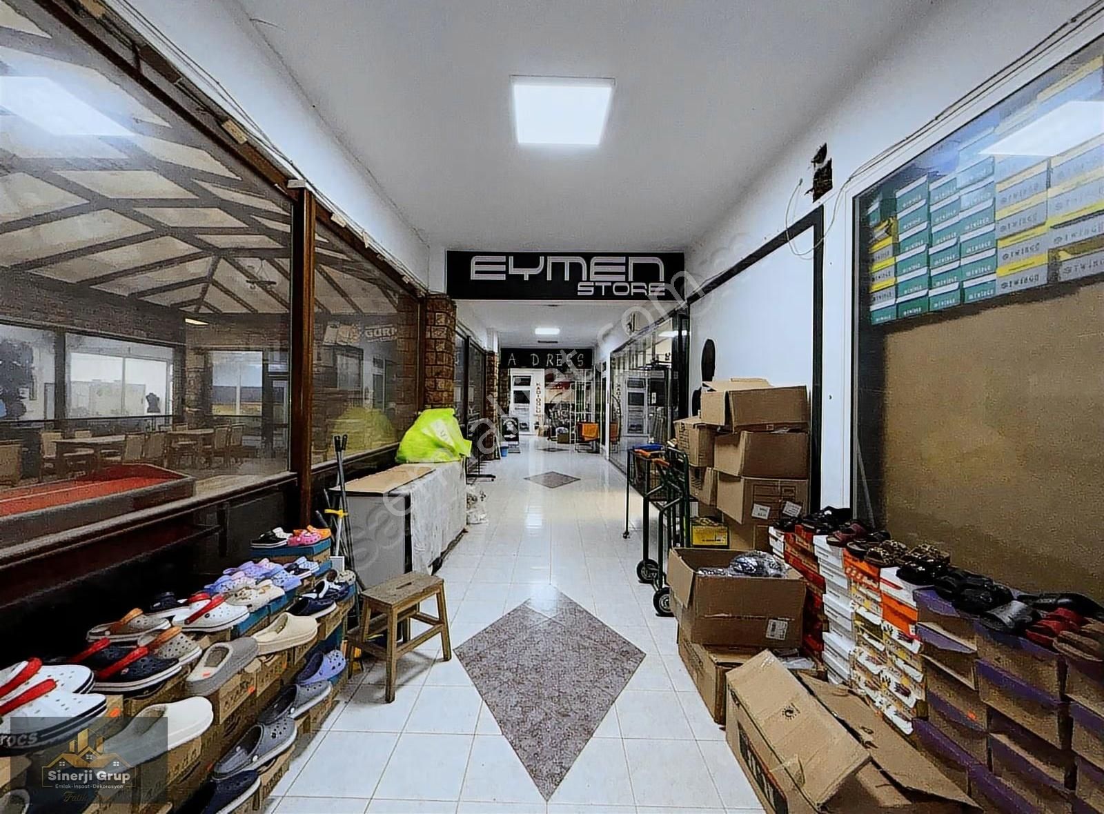 Siner Gayrimenkul'den Çarşı Merkezde Kiralık Dükkan - Görsel 2