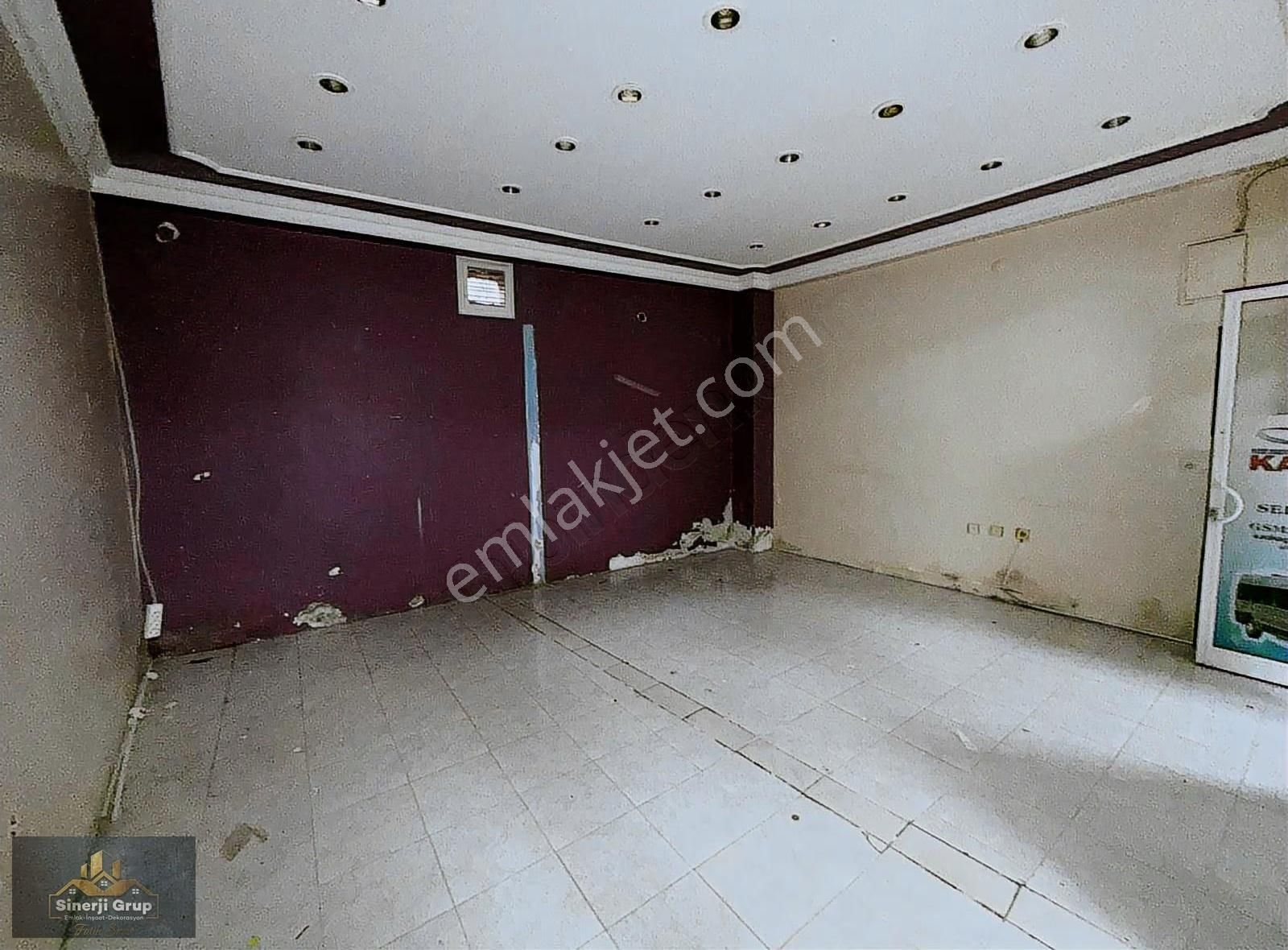 Siner Gayrimenkul'den Çarşı Merkezde Kiralık Dükkan - Görsel 4