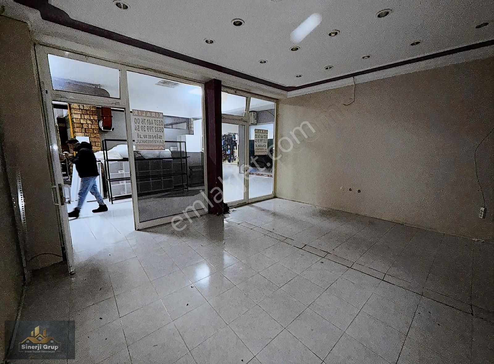 Siner Gayrimenkul'den Çarşı Merkezde Kiralık Dükkan - Görsel 8