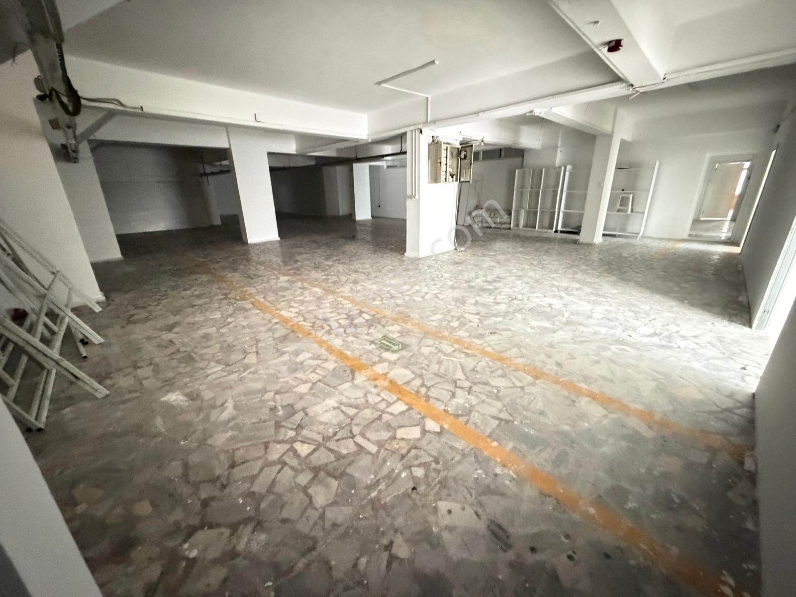 Aydın İnş. 800m2 Düz Giriş Araç Girişine Ve Yanaşımına Uygun Dkn - Görsel 14