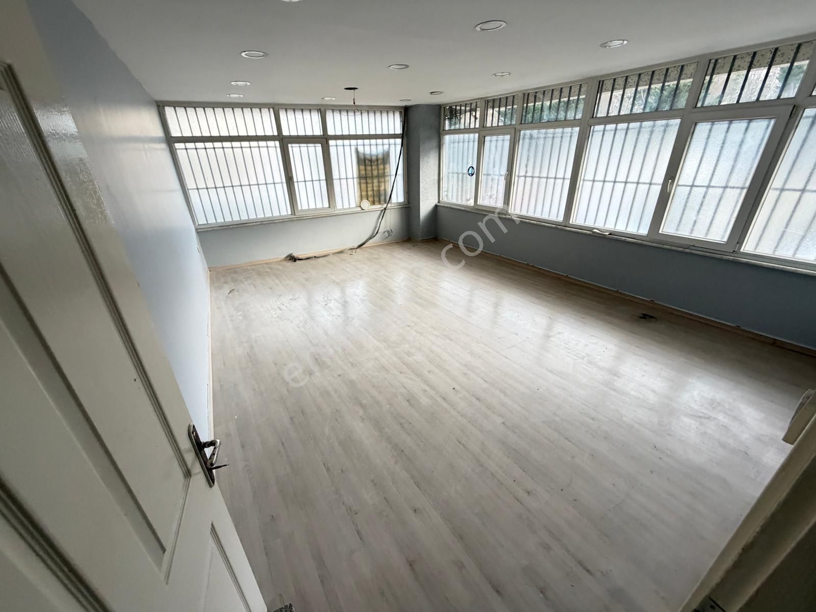 Aydın İnş. 800m2 Düz Giriş Araç Girişine Ve Yanaşımına Uygun Dkn - Görsel 24