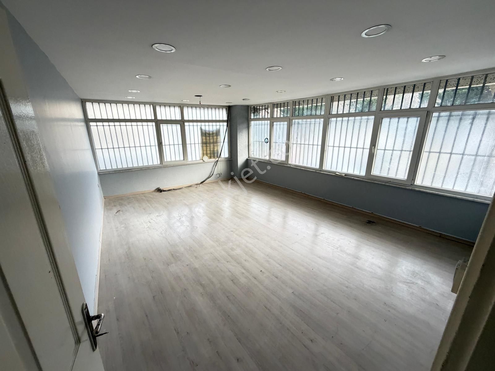 Aydın İnş. 800m2 Düz Giriş Araç Girişine Ve Yanaşımına Uygun Dkn - Görsel 21