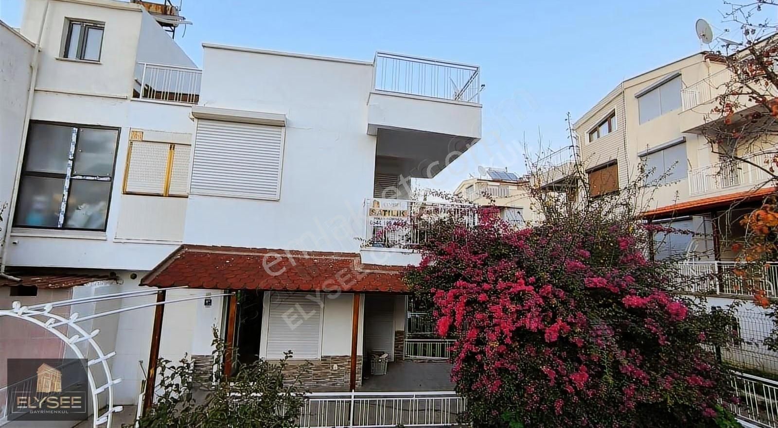 Kuşadası Kadınlar Denizi'nde Acil Satılık Müstakil Bahçeli Yazlk - Görsel 7