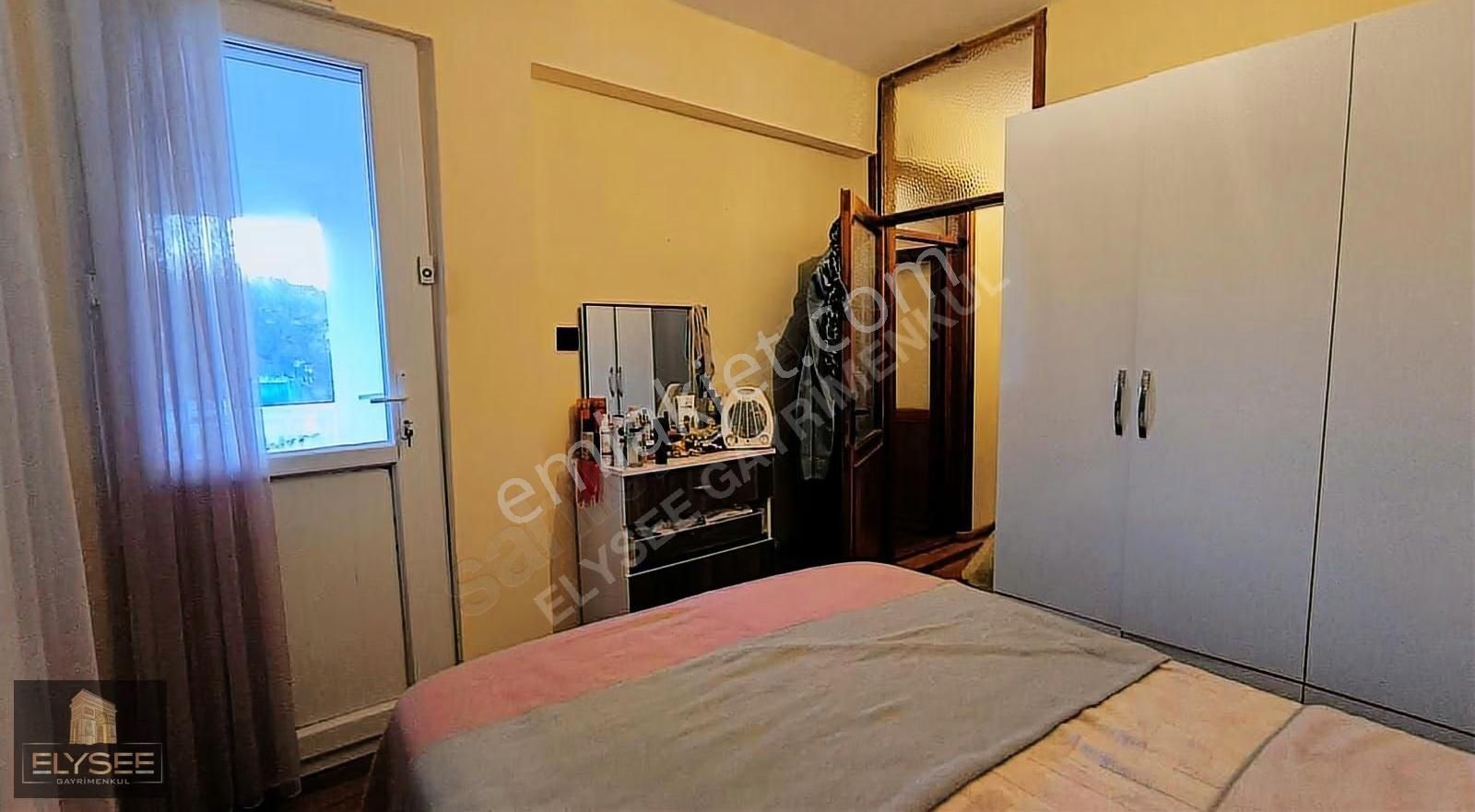 Kuşadası Kadınlar Denizi'nde Acil Satılık Müstakil Bahçeli Yazlk - Görsel 11