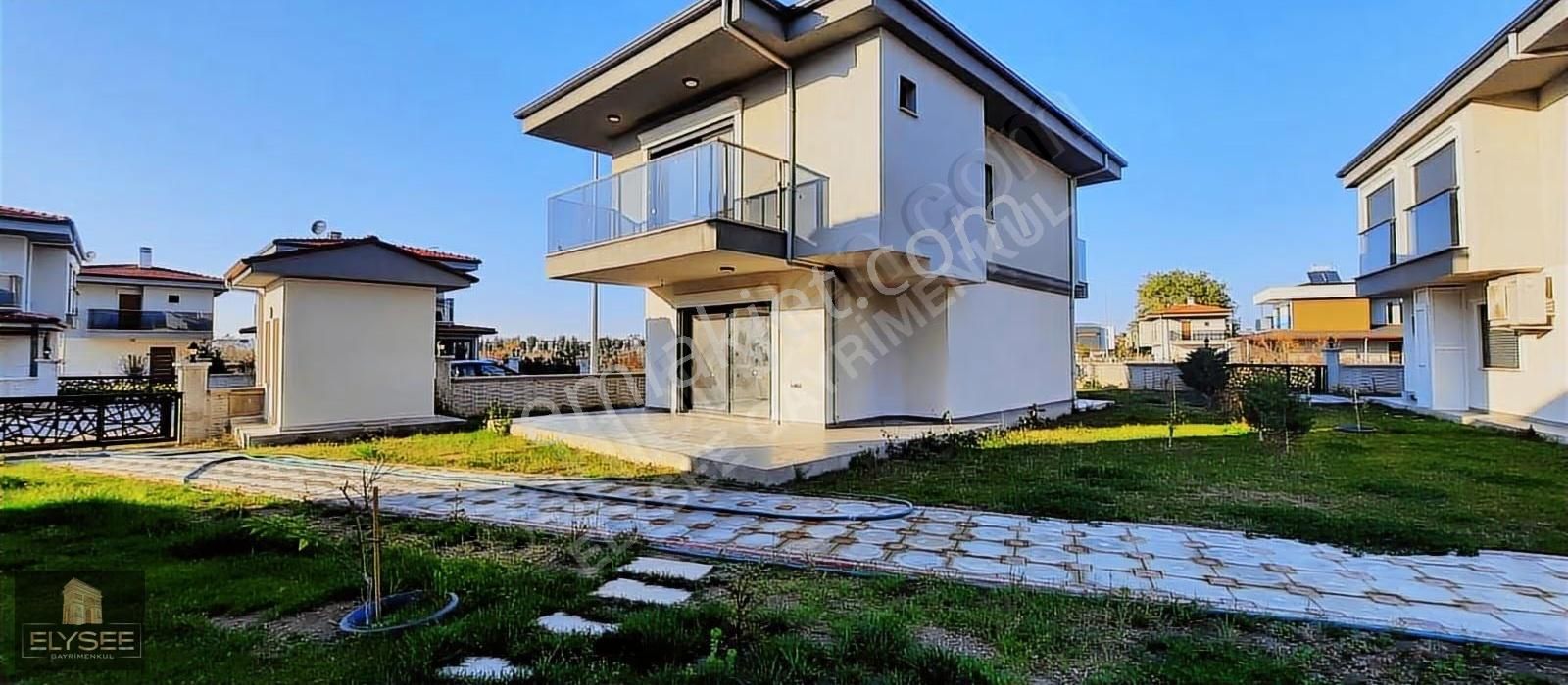 Güzelçamlı'da Denize Yakın | Havuzlu Sitede | Tam Müstakil Villa