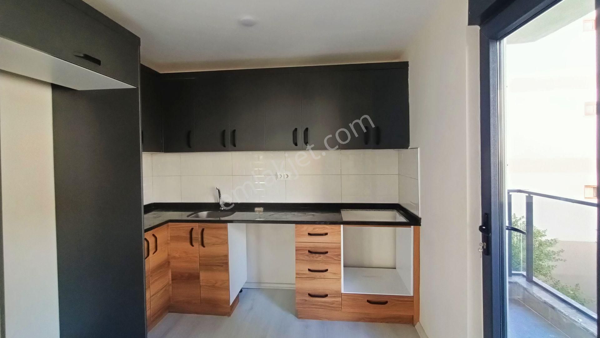 Alanya Merkez Şekerhane Mahallesi Sıfır Bina • Geniş 2+1 Daire - Görsel 2